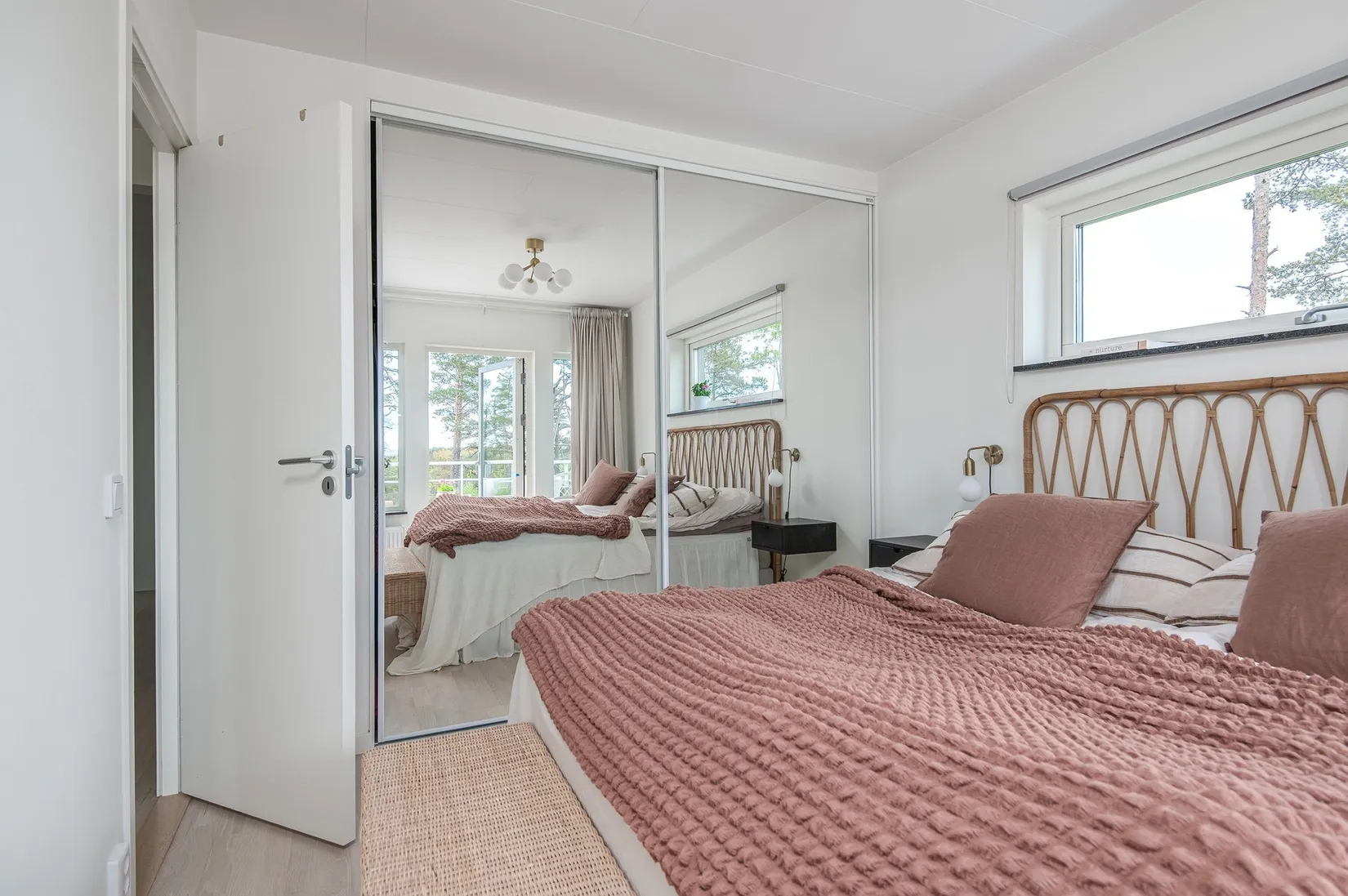 Radhus, Melbysundsvägen 92, Finspång