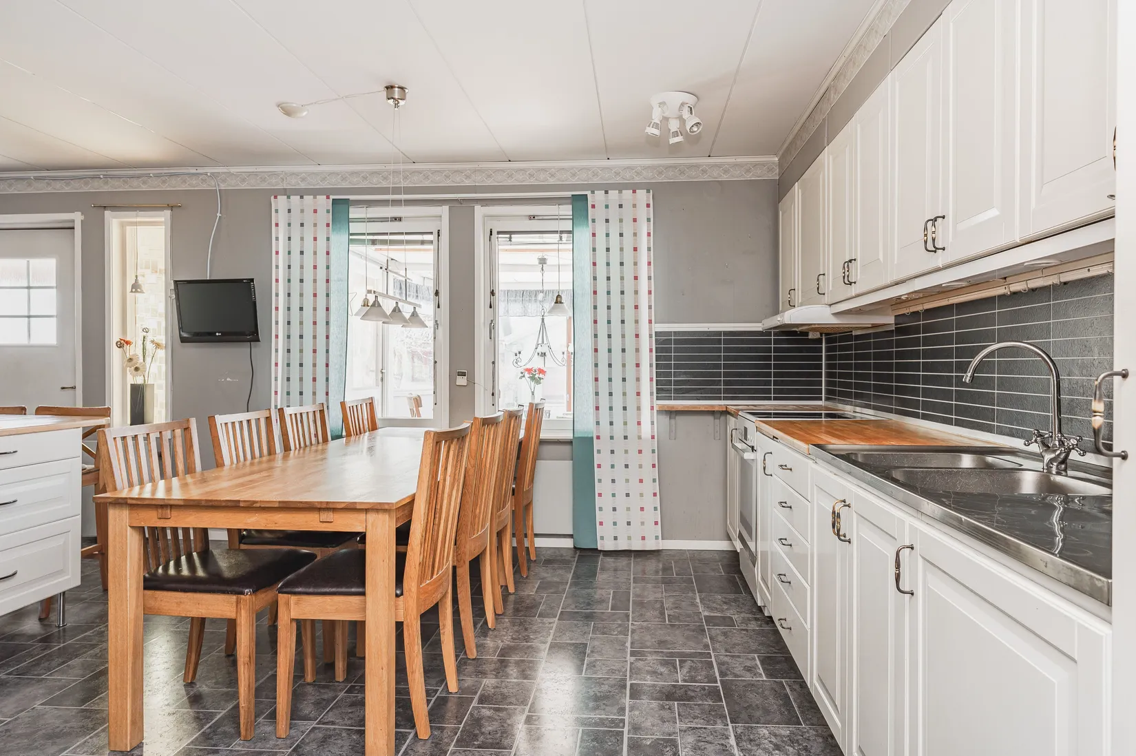 Villa, Ängsvägen 15, Björna, Örnsköldsvik