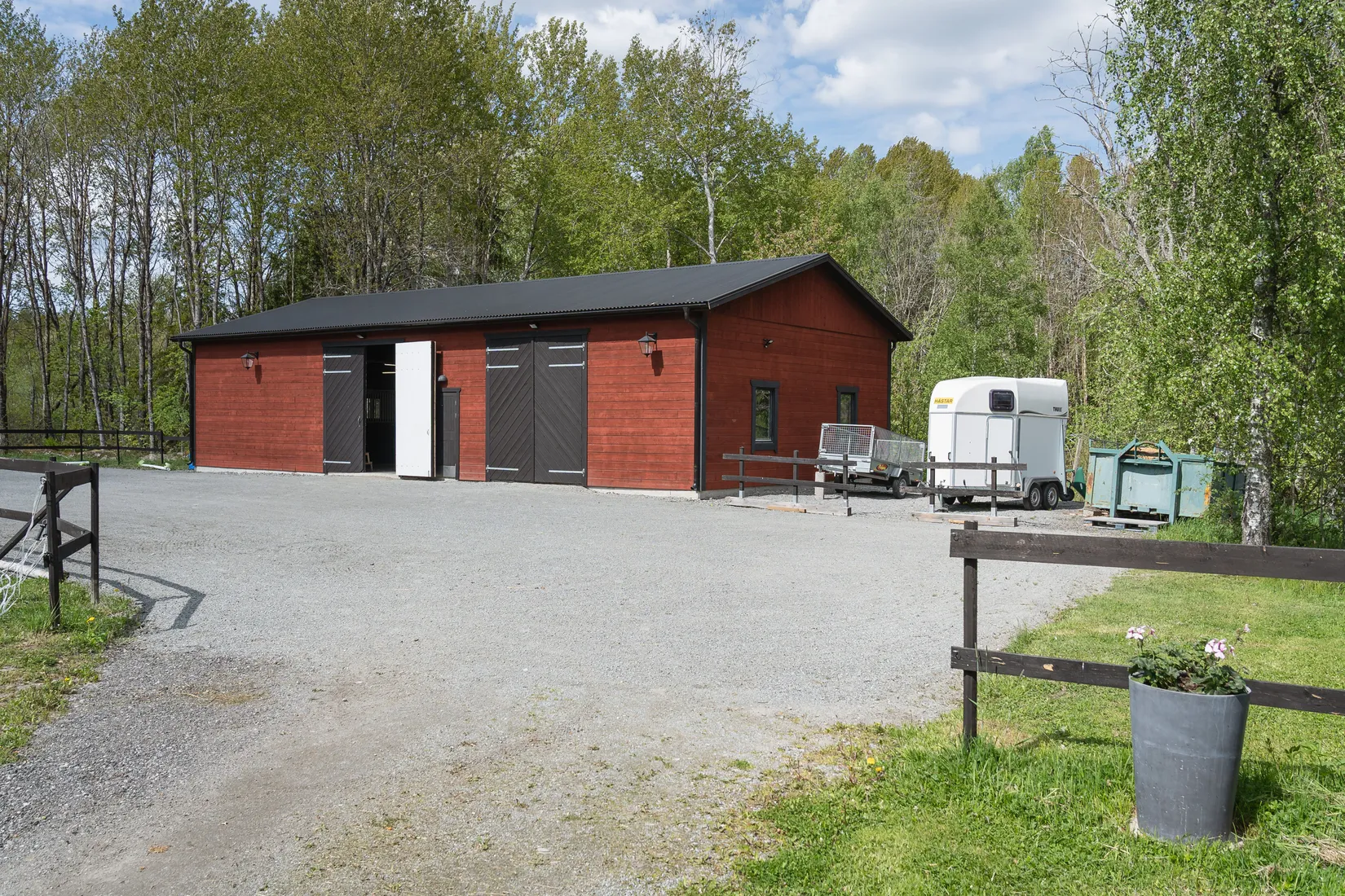 Villa, Gård/Skog, Tillinge-Mälby 43, Tillinge, Enköping