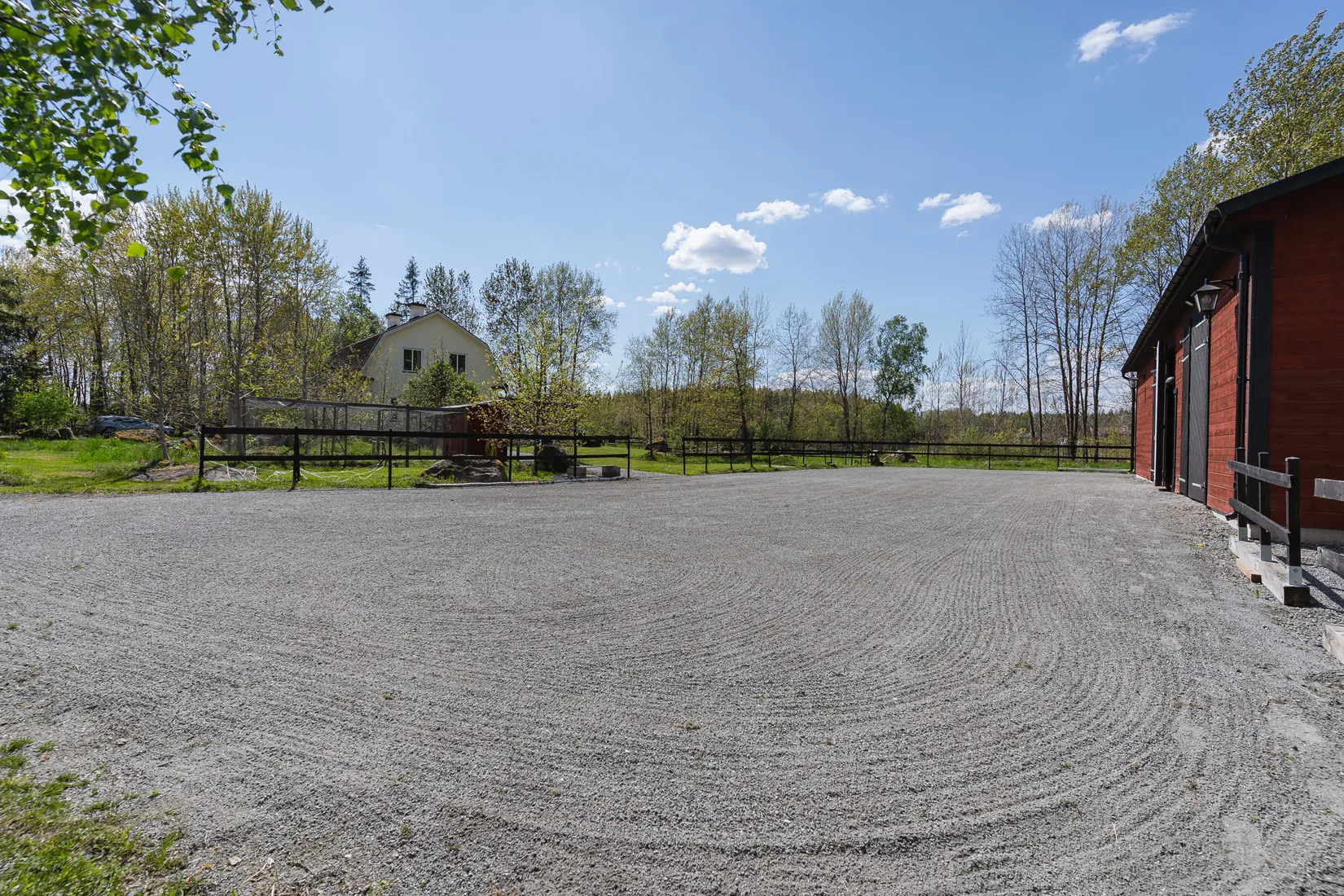 Villa, Gård/Skog, Tillinge-Mälby 43, Tillinge, Enköping