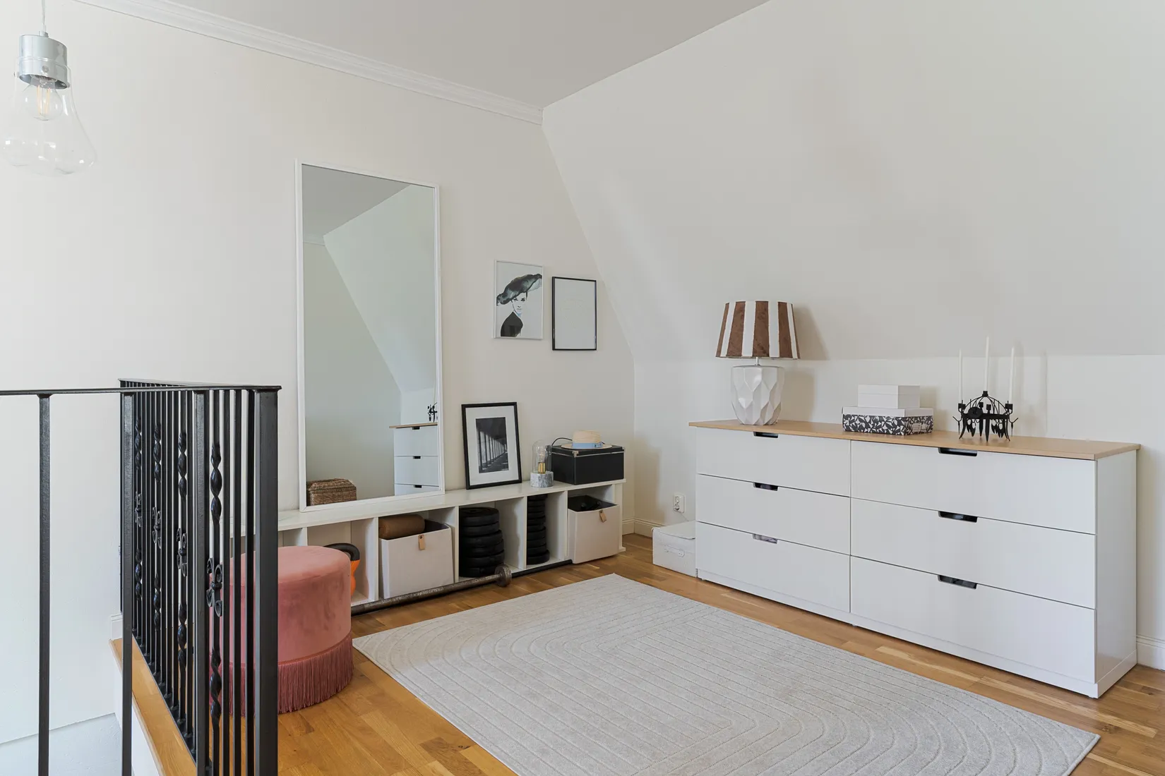 Villa, Gård/Skog, Tillinge-Mälby 43, Tillinge, Enköping