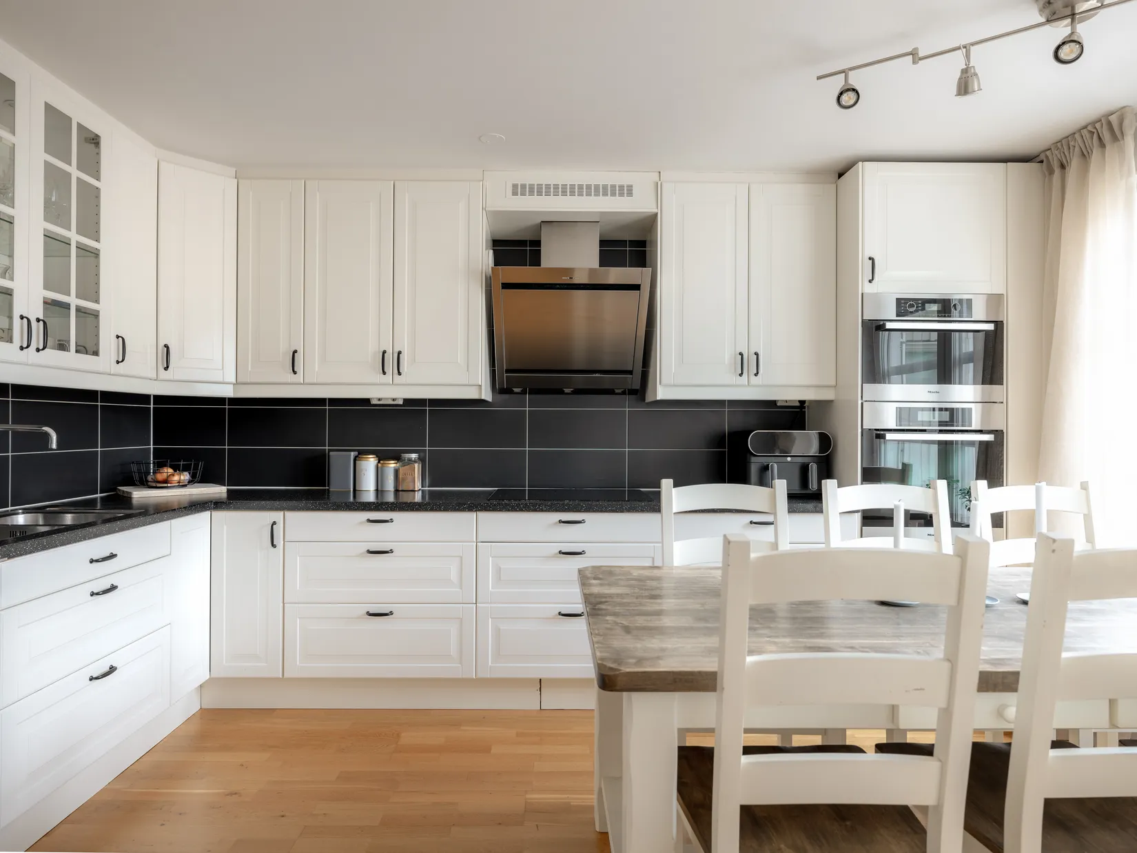 Bostadsrätt, Lantgårdsvägen 122, Viby, Sollentuna