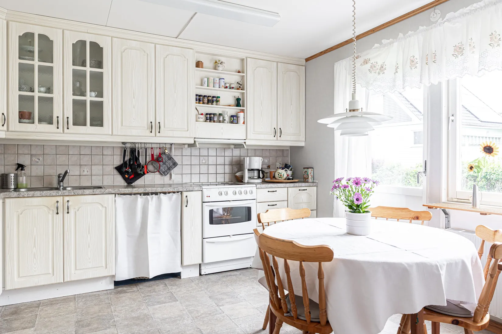 Villa, Radhus, Smältverksgatan 103, Bäckby, Västerås