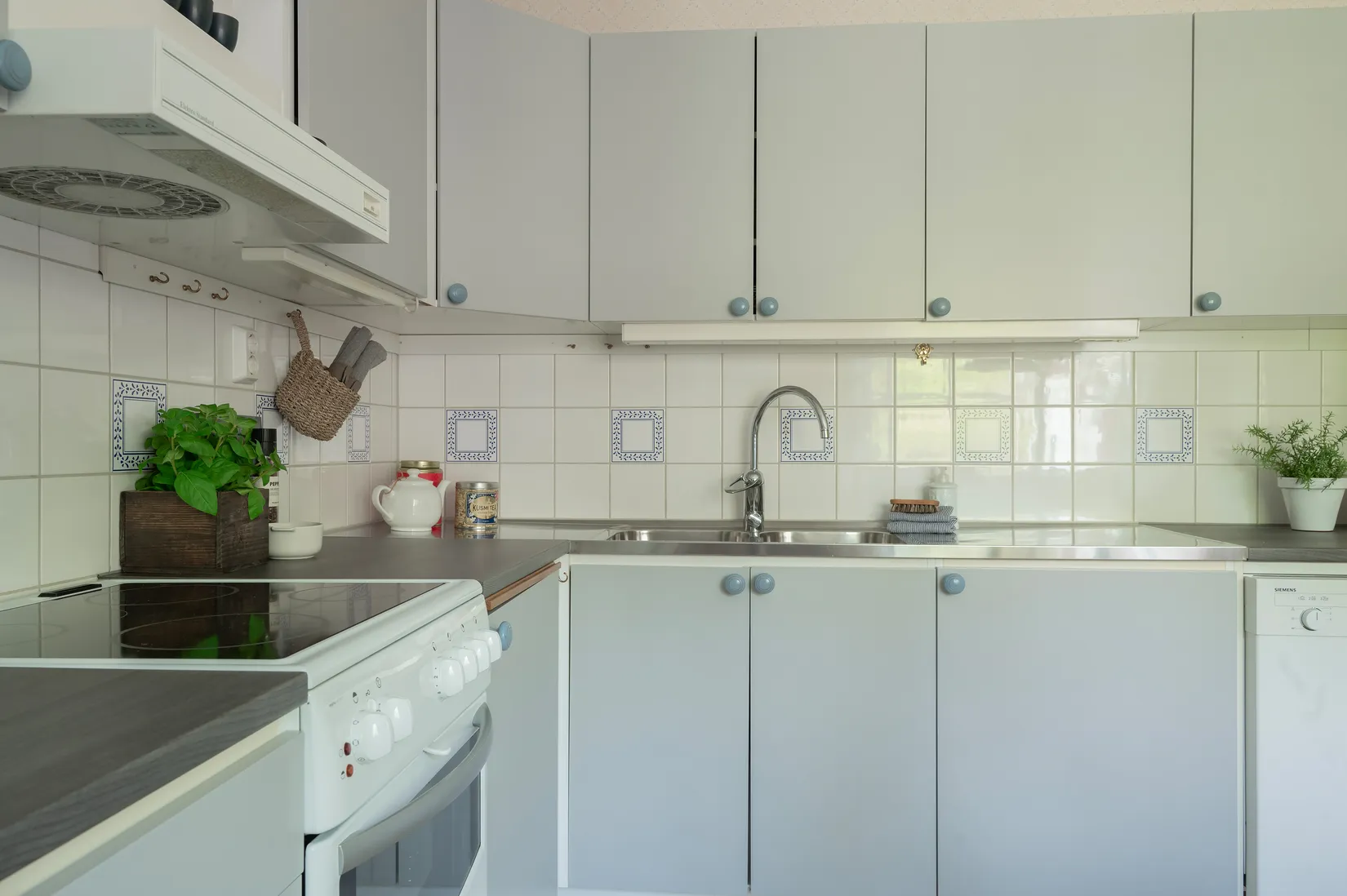 Villa, Radhus, Vitvingevägen 23, Myrängen, Huddinge