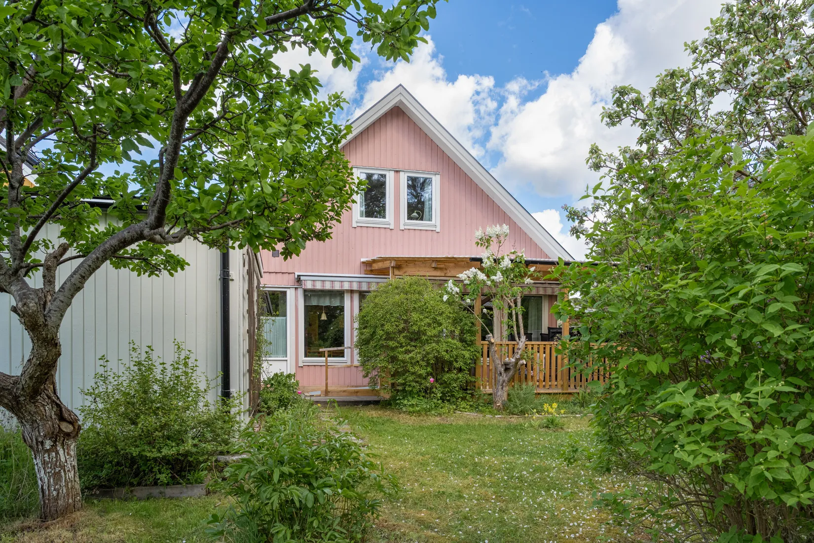 Villa, Vårdkasstigen 33, Nynäshamn
