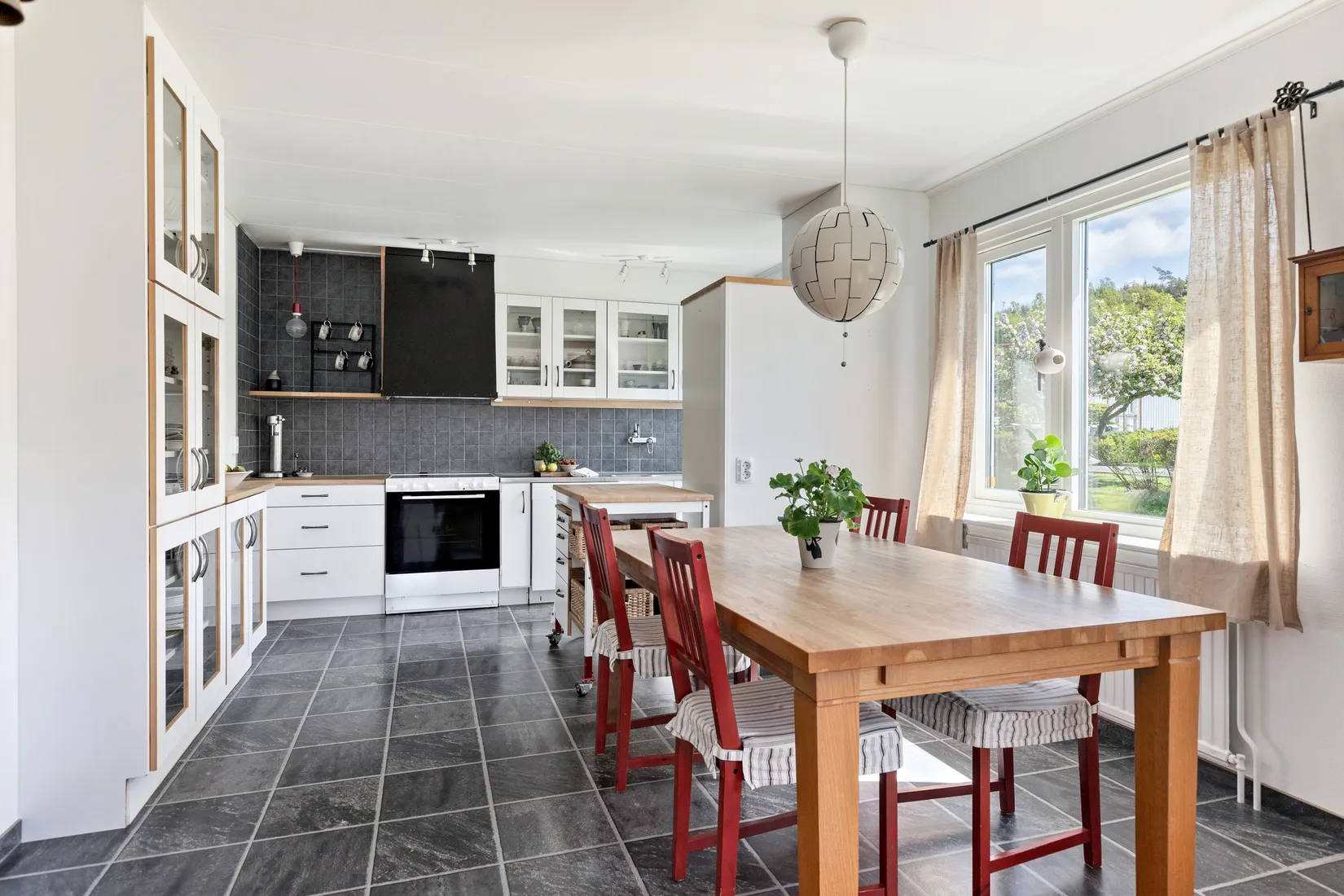 Villa, Dahlmans väg 5, Hjälm, Kungsbacka