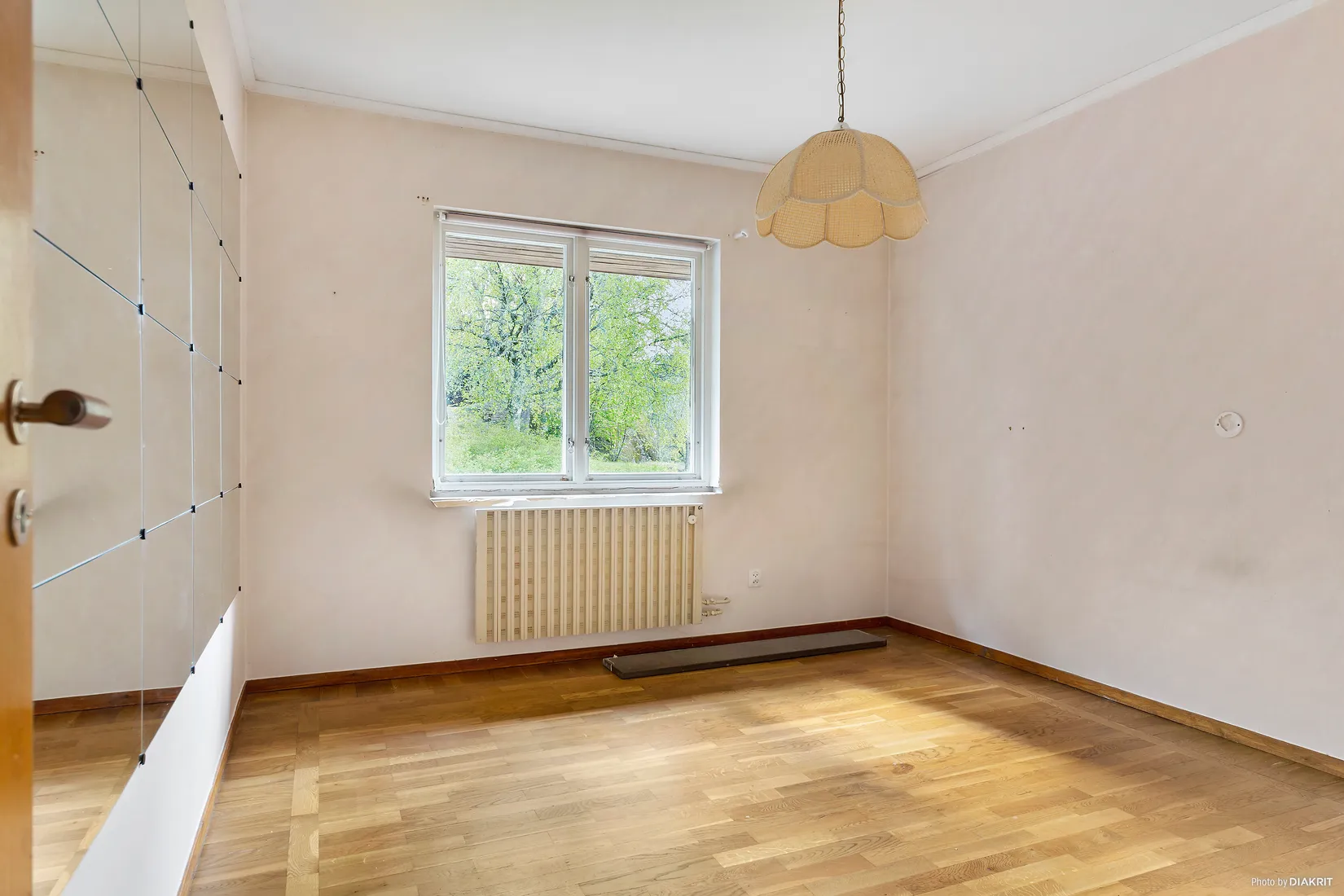 Villa, Klövervägen 12, Trollbäcken, Tyresö