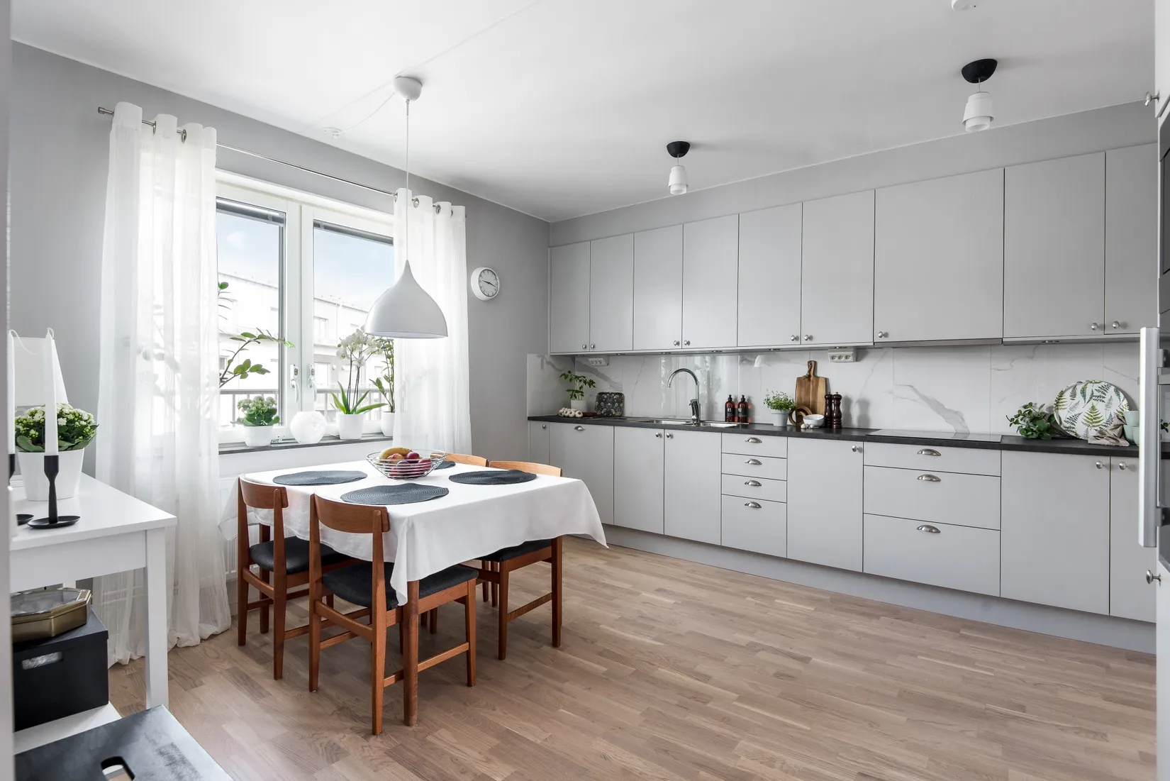 Bostadsrätt, Alpvägen 17, 5 tr., Bromma / Mariehäll, Stockholm