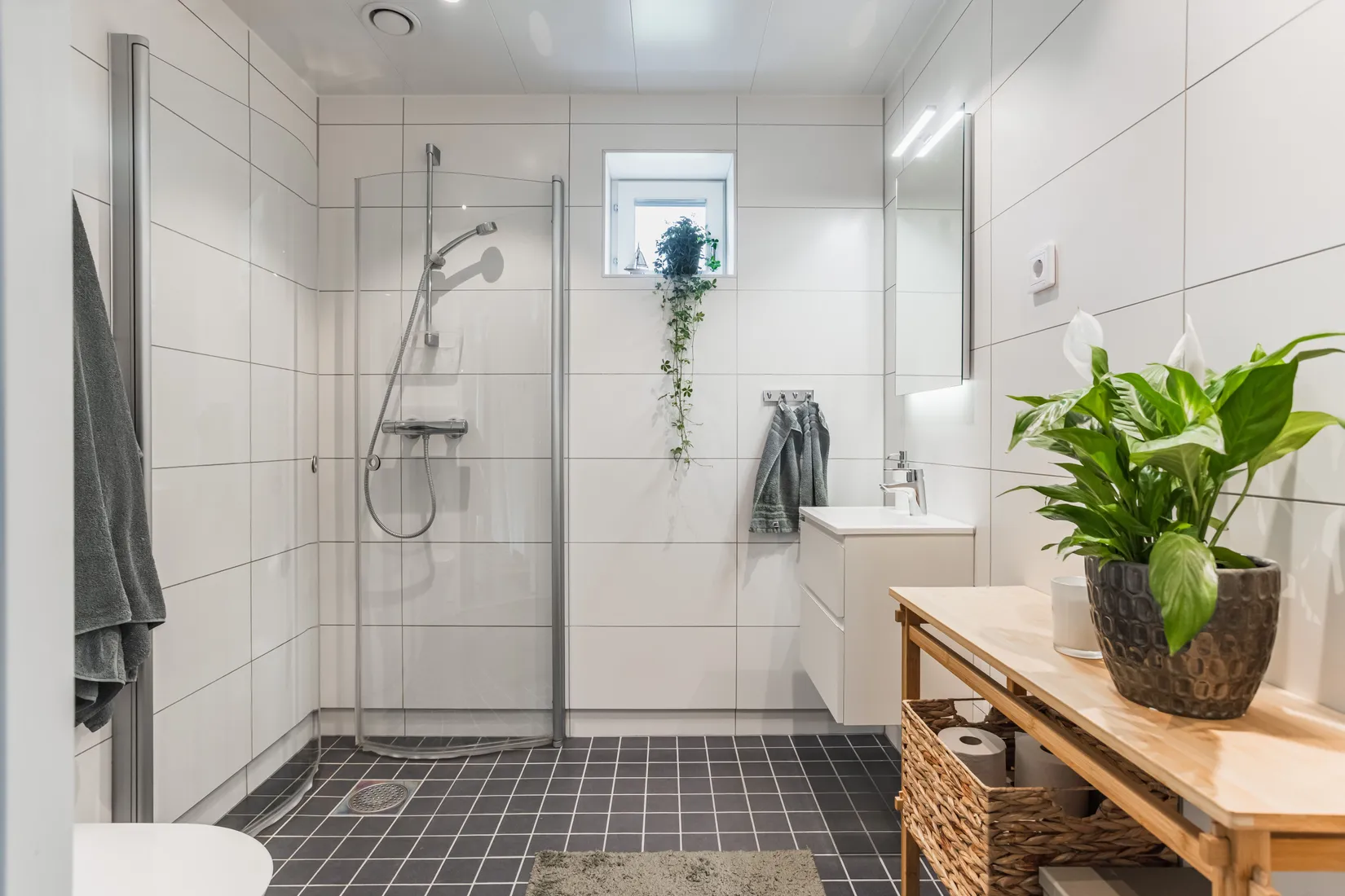 Bostadsrätt, Radhus, TÄLJÖVIKSVÄGEN 6, Täljöviken, Österåker
