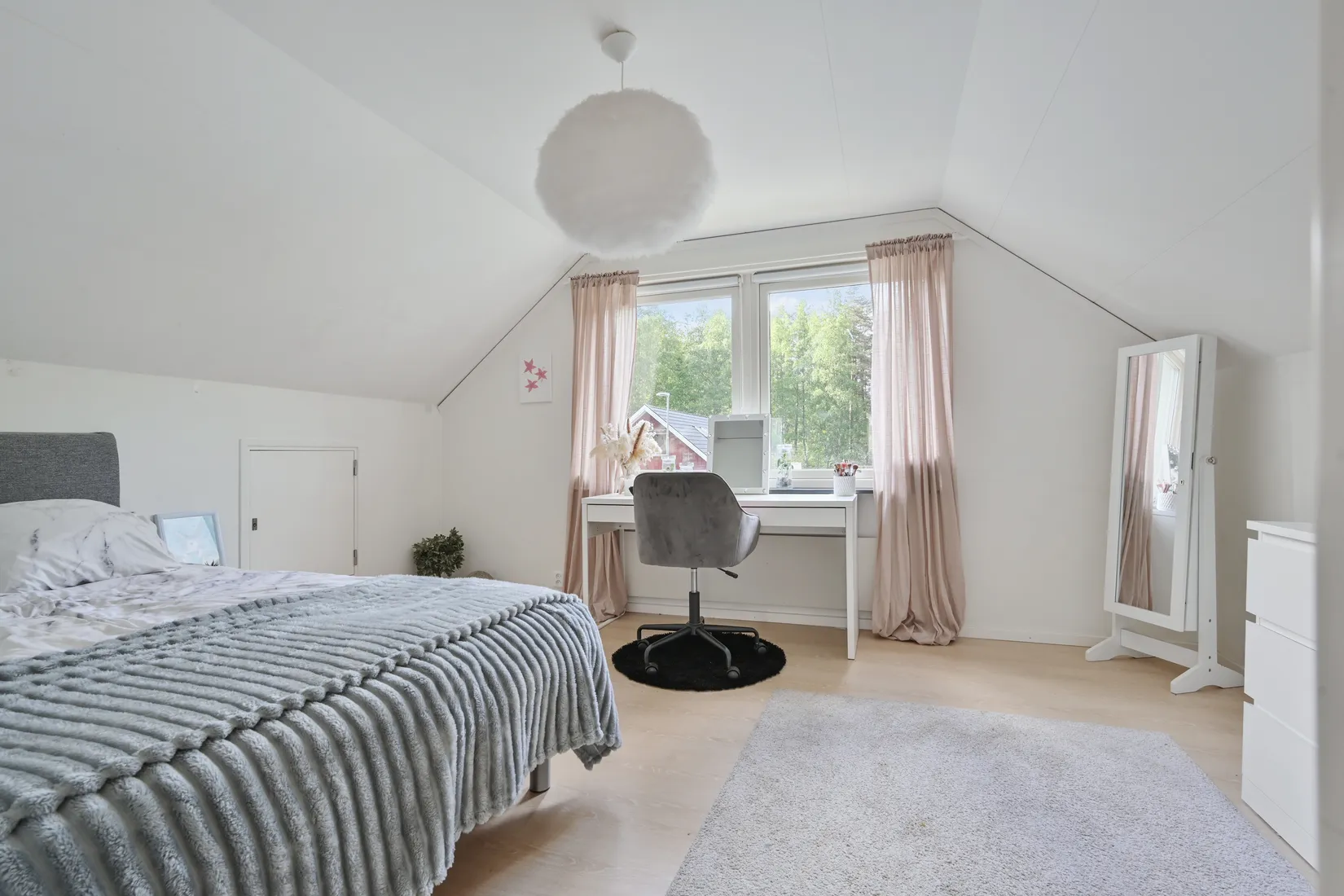 Villa, Radhus, Lingonstigen 7, Sigtuna