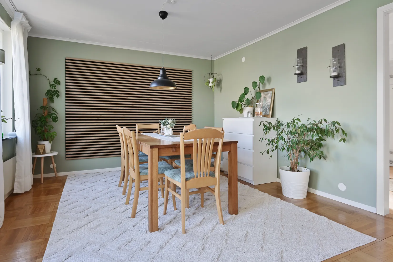 Villa, Radhus, Lingonstigen 7, Sigtuna