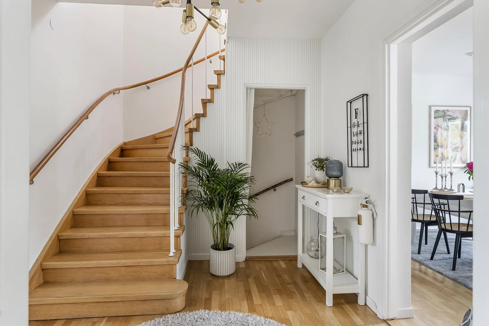 Radhus, Växthusvägen 9, Vega, Västerås
