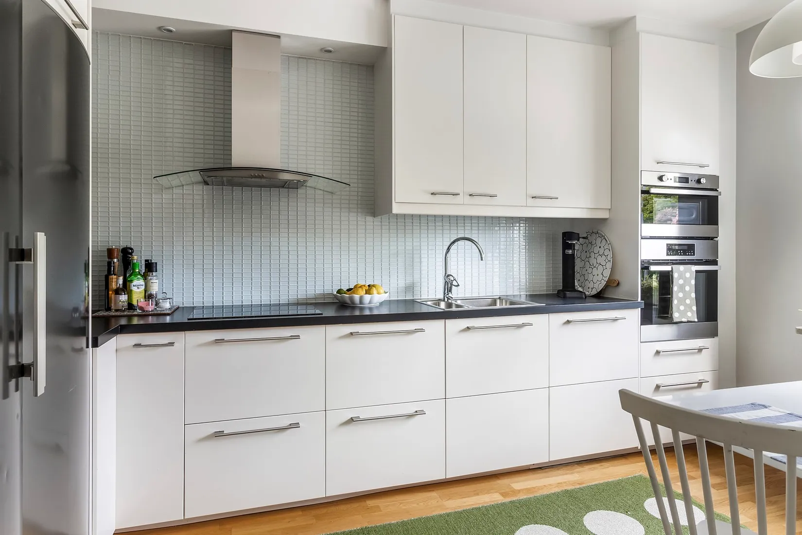Radhus, Växthusvägen 9, Vega, Västerås