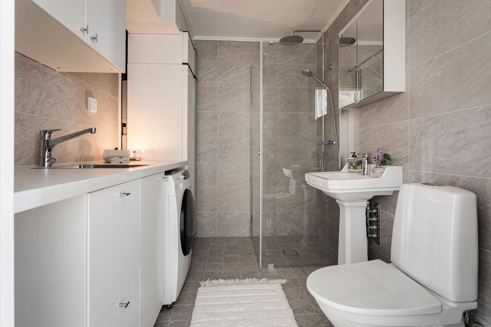 Villa, Radhus, Maria Höglunds väg 69, Värmdö - Ängsvik, Värmdö