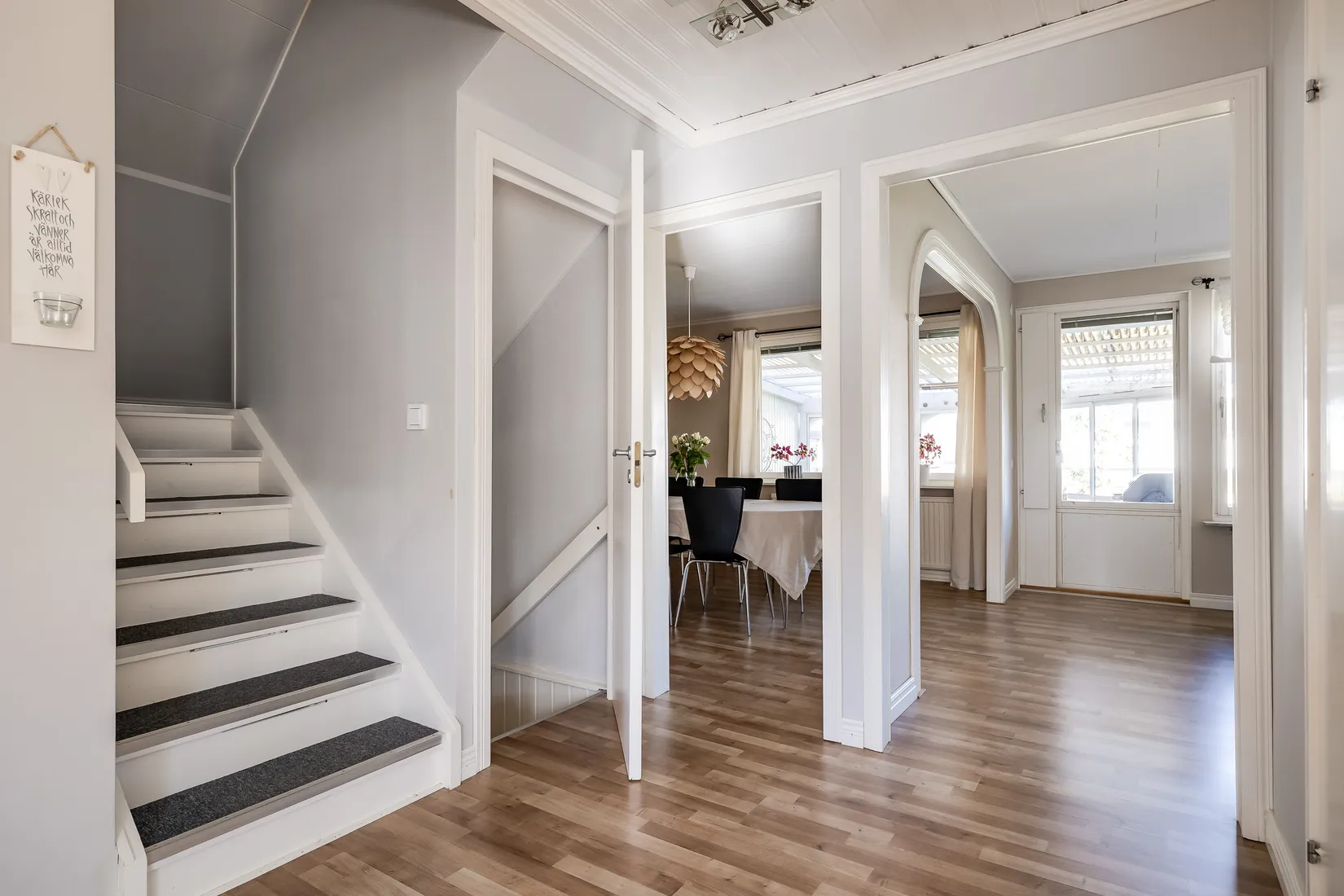 Radhus, Droppstensvägen 9, Lundby, Örebro