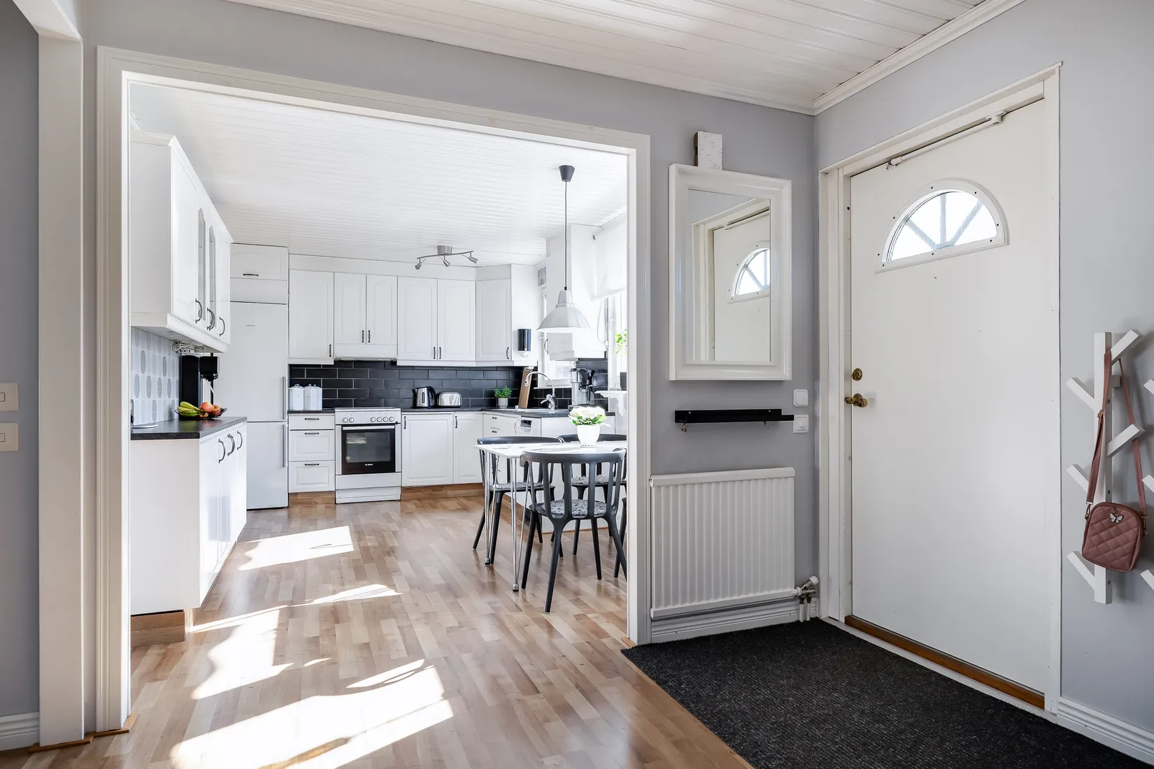 Radhus, Droppstensvägen 9, Lundby, Örebro