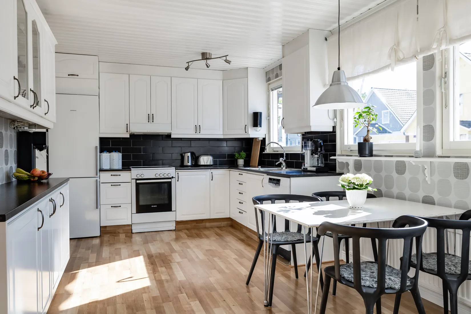 Radhus, Droppstensvägen 9, Lundby, Örebro