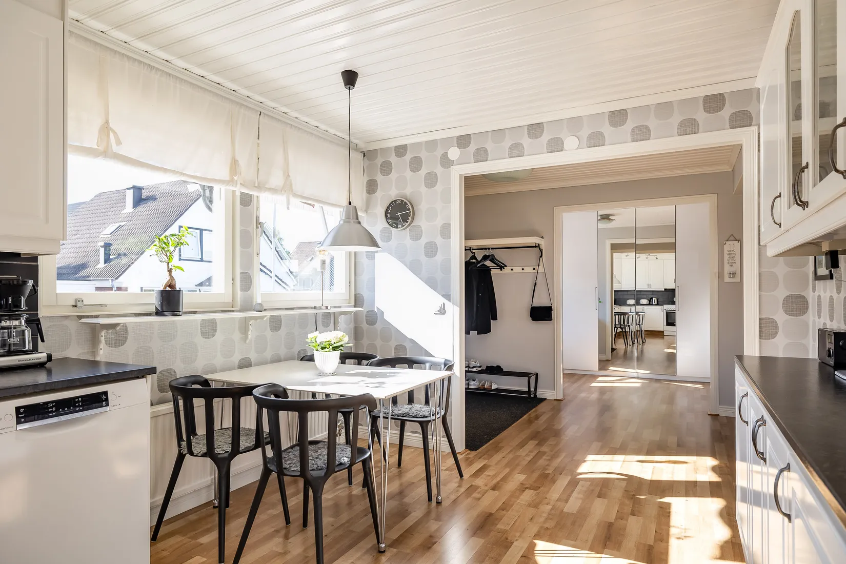 Radhus, Droppstensvägen 9, Lundby, Örebro