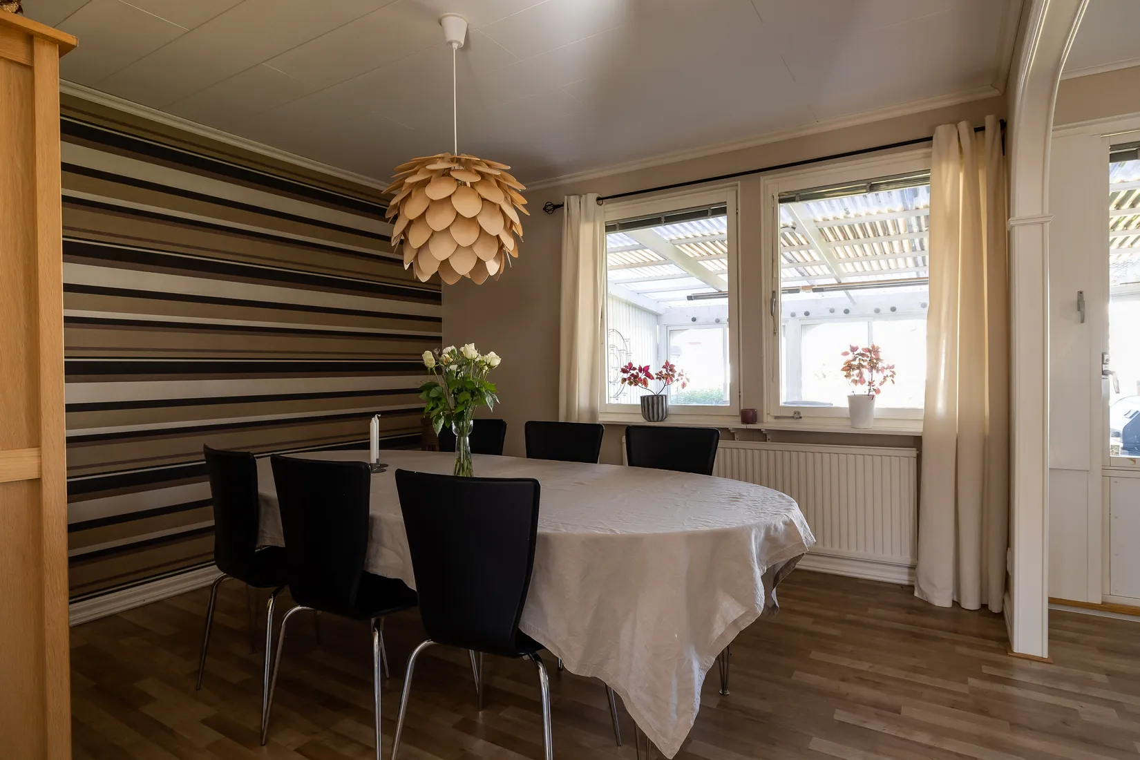 Radhus, Droppstensvägen 9, Lundby, Örebro