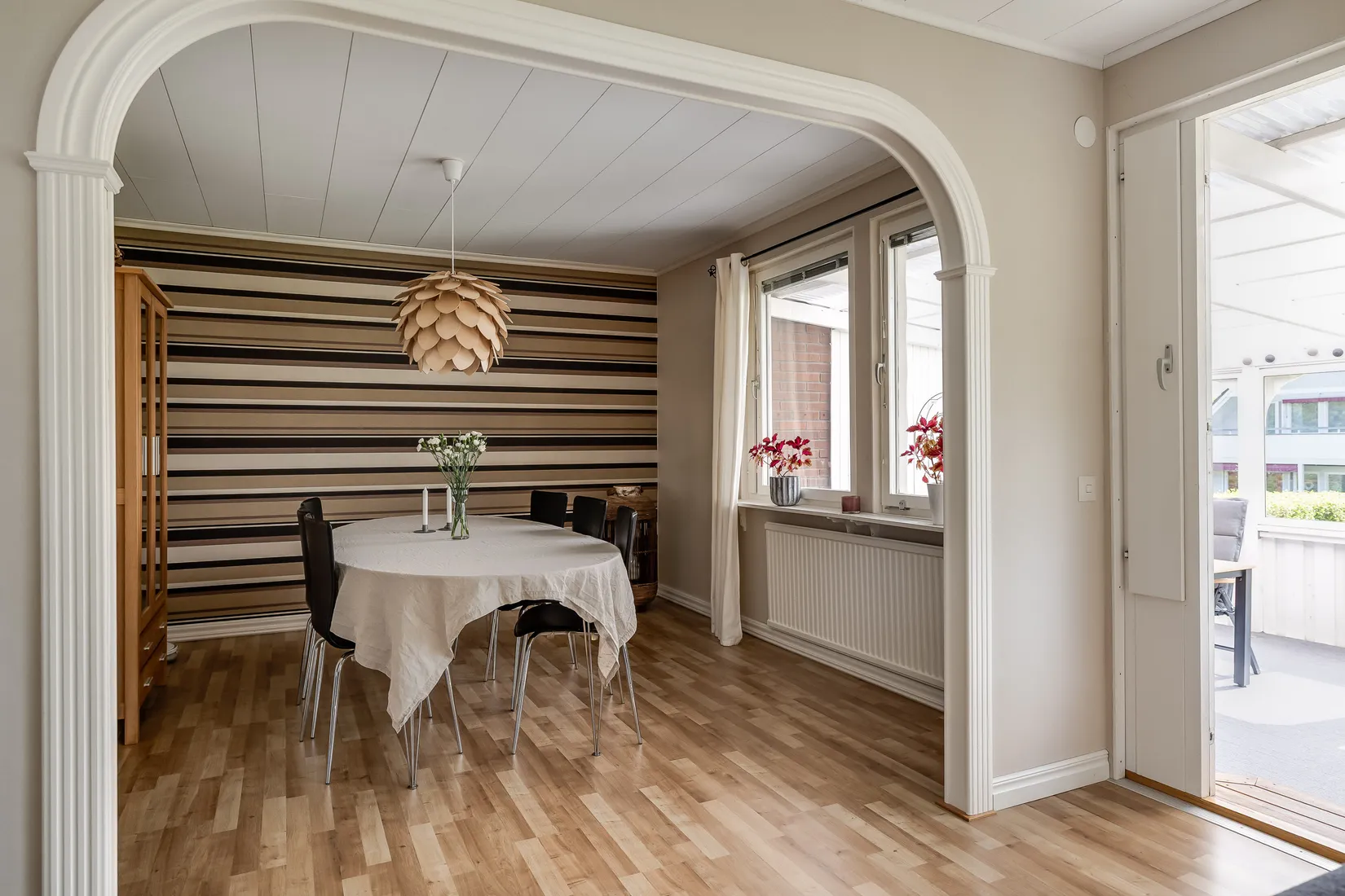 Radhus, Droppstensvägen 9, Lundby, Örebro