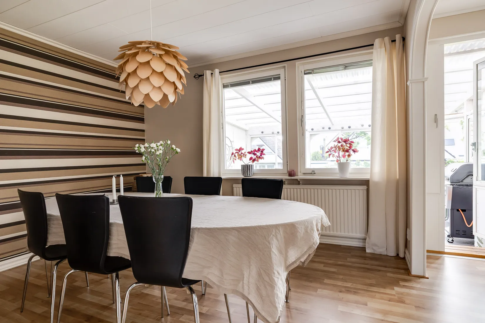 Radhus, Droppstensvägen 9, Lundby, Örebro