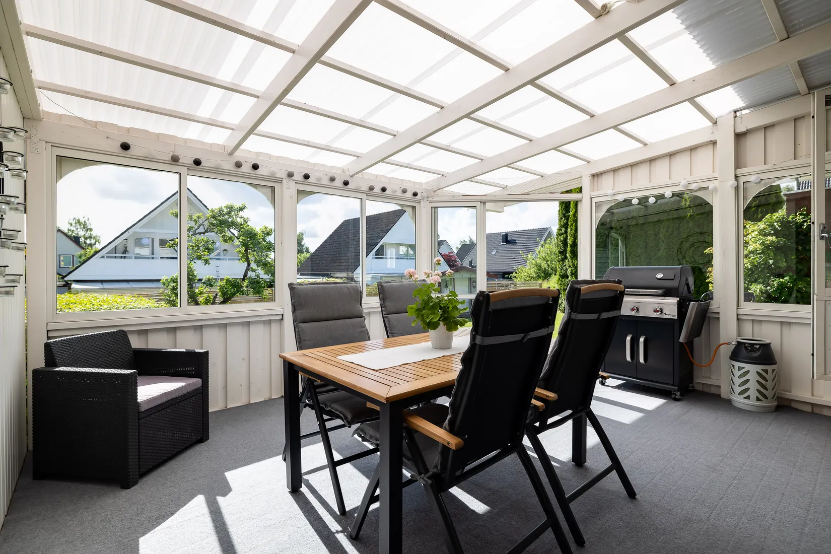 Radhus, Droppstensvägen 9, Lundby, Örebro