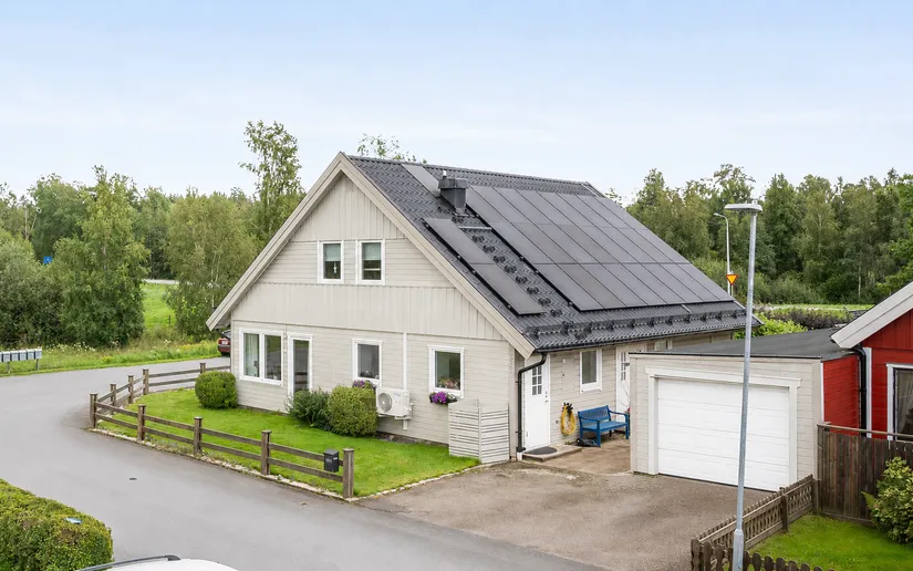 Villa, Radhus, Blomodlarvägen 1, Lekeryd, Jönköping