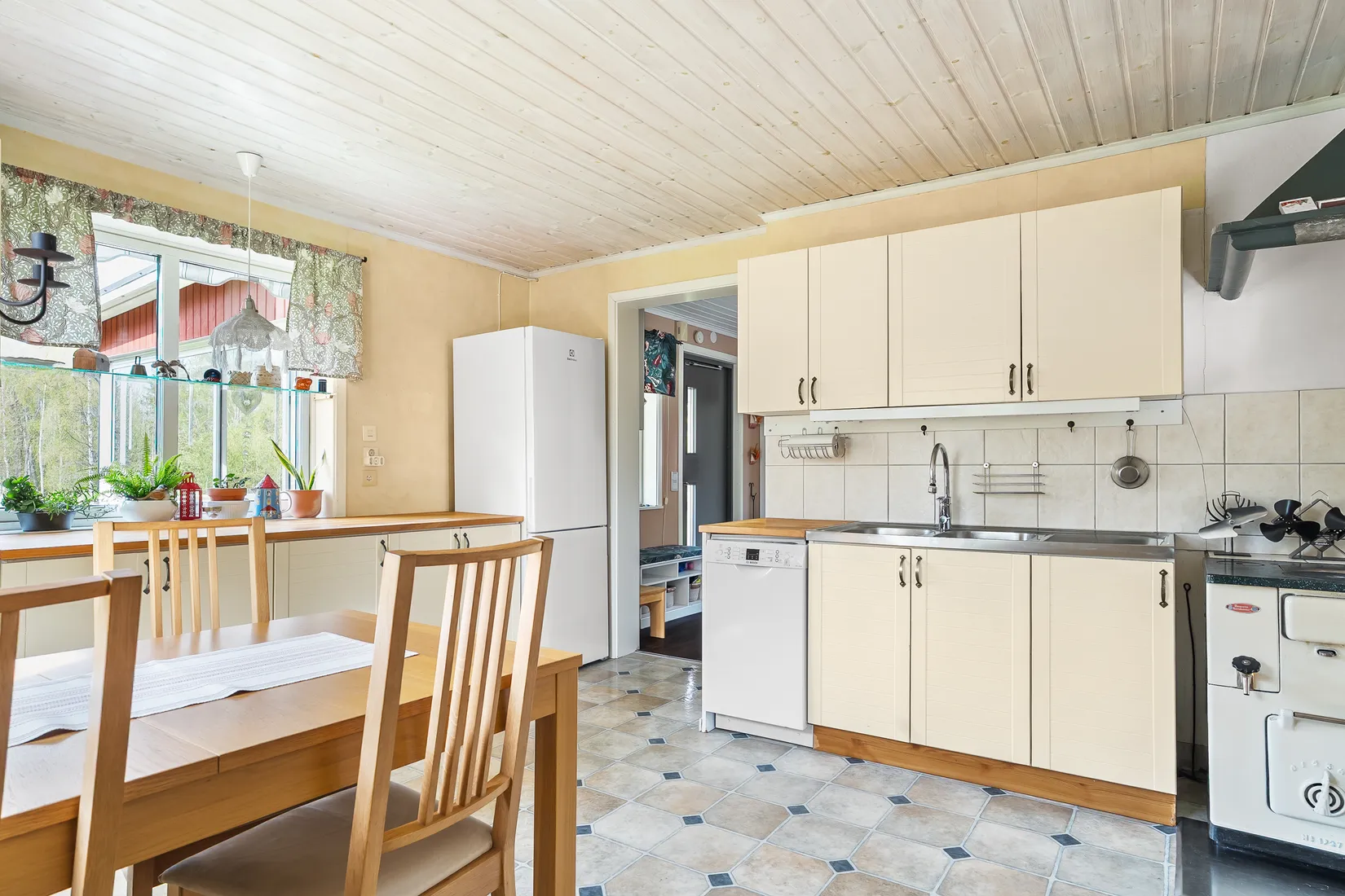 Villa, Larsbovägen 31, Söråker, Timrå
