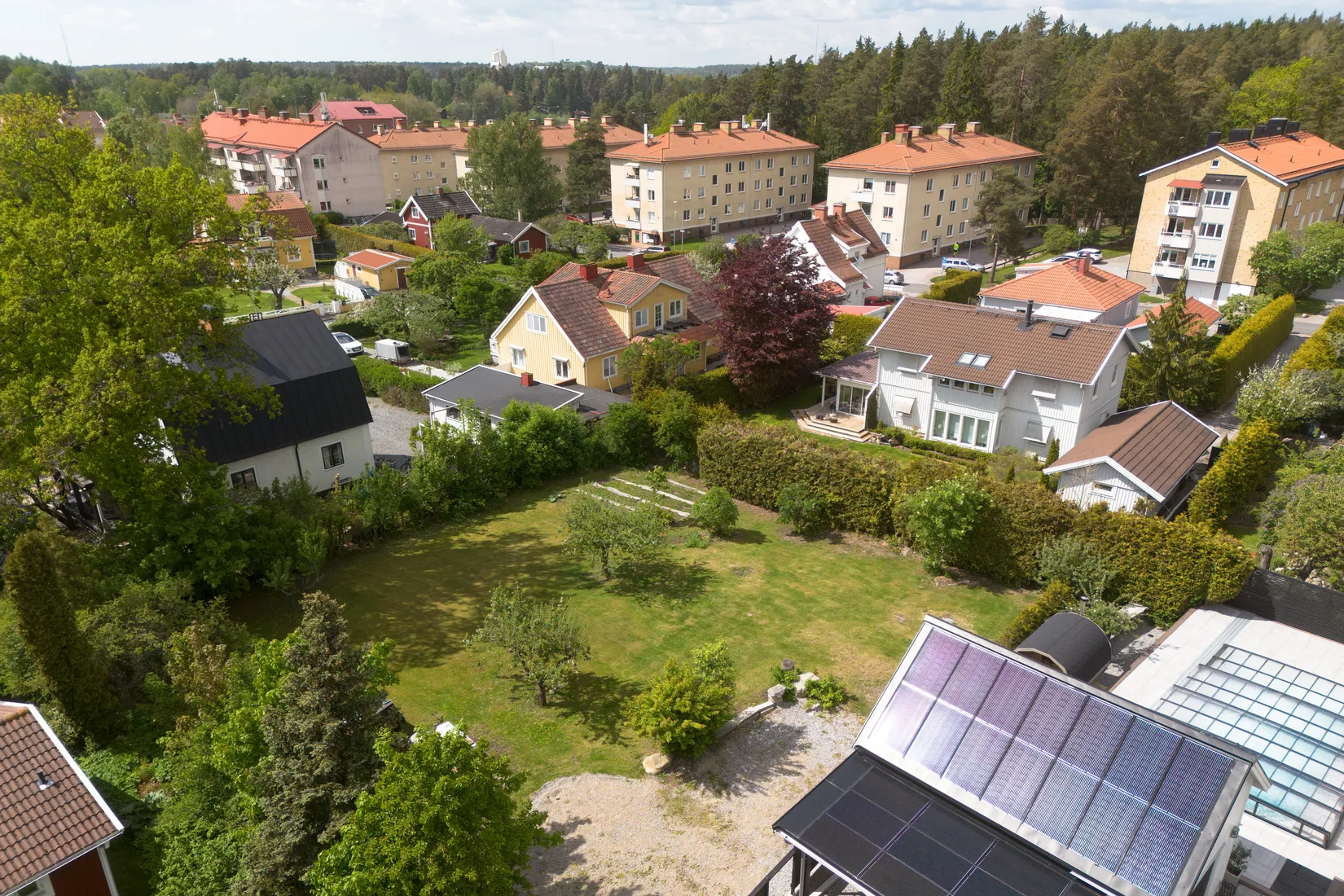 Tomt, Lundagatan 9, Aroslund, Västerås