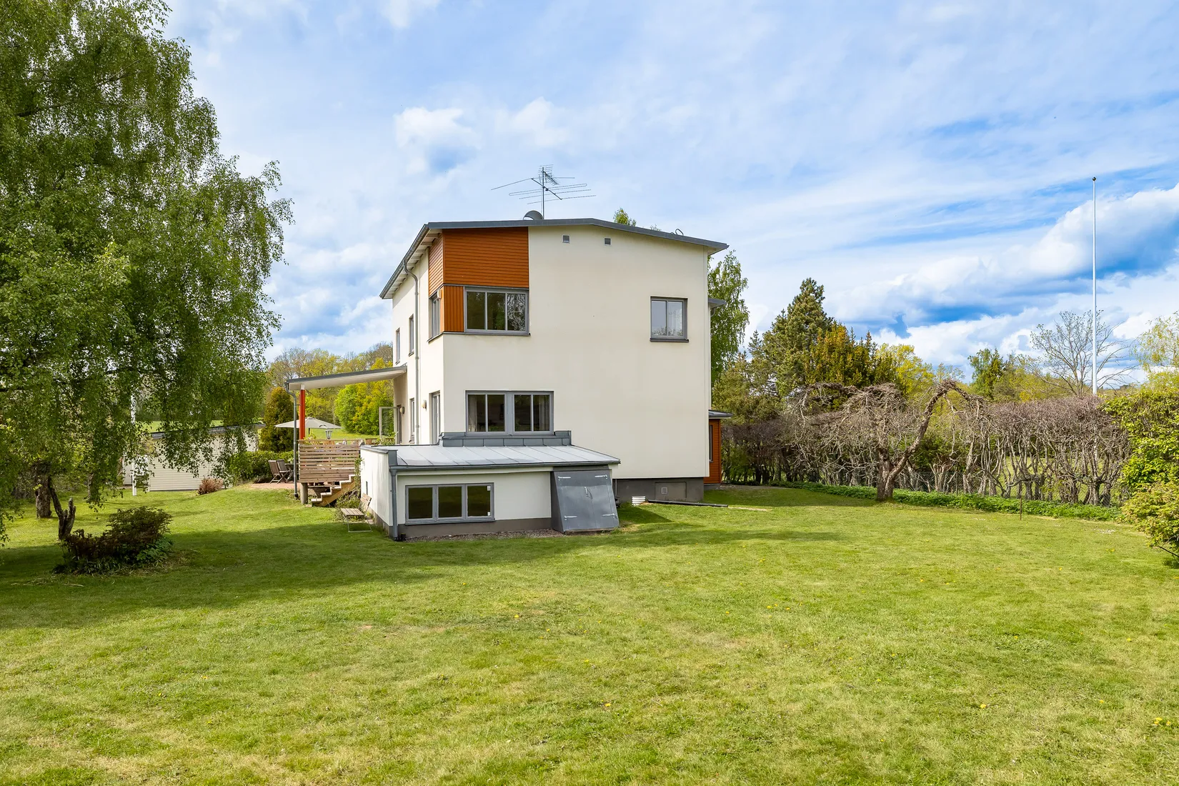 Villa, Ekebyviken 26, Ekeby-Almby, Örebro