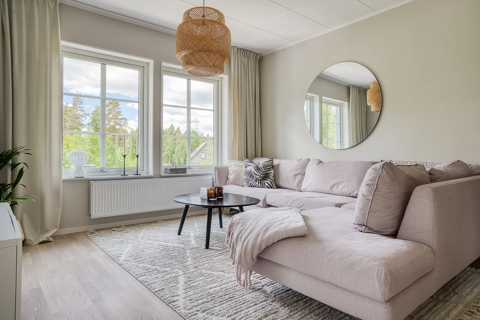 Villa, Duvklinten 8, Margretelund, Österåker