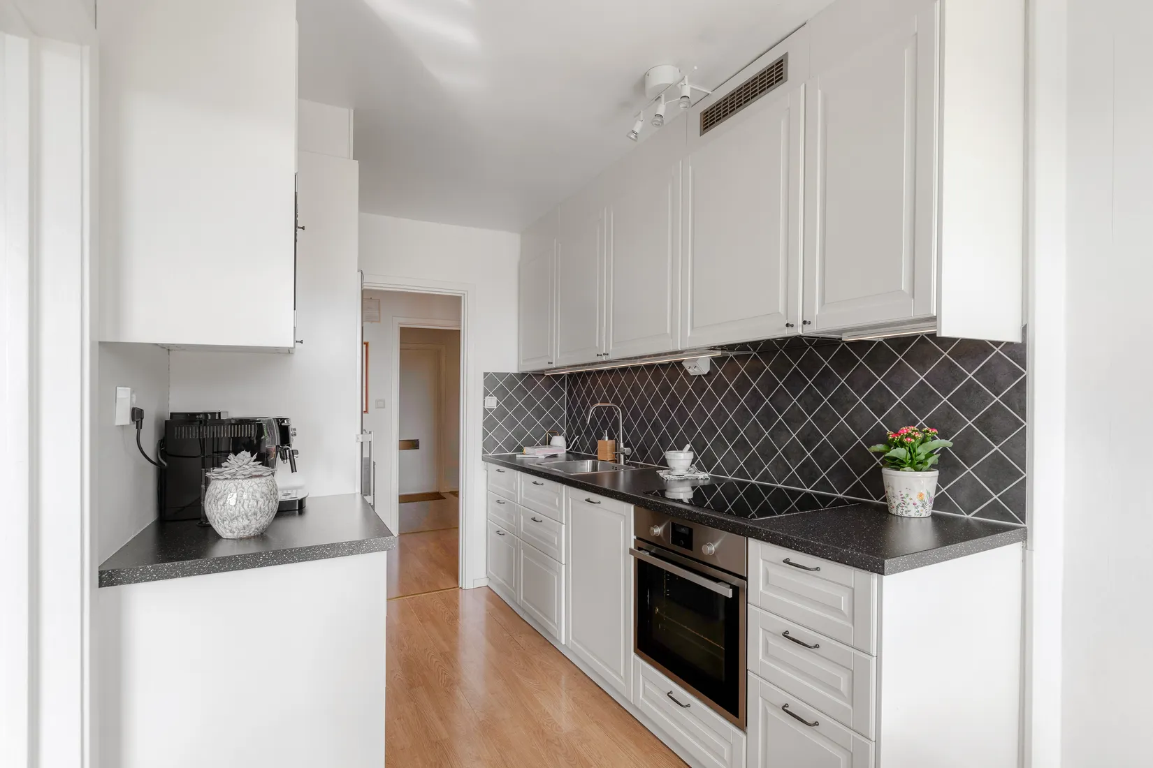 Bostadsrätt, Näsbydalsvägen 12, 11tr, Näsbydal, Täby