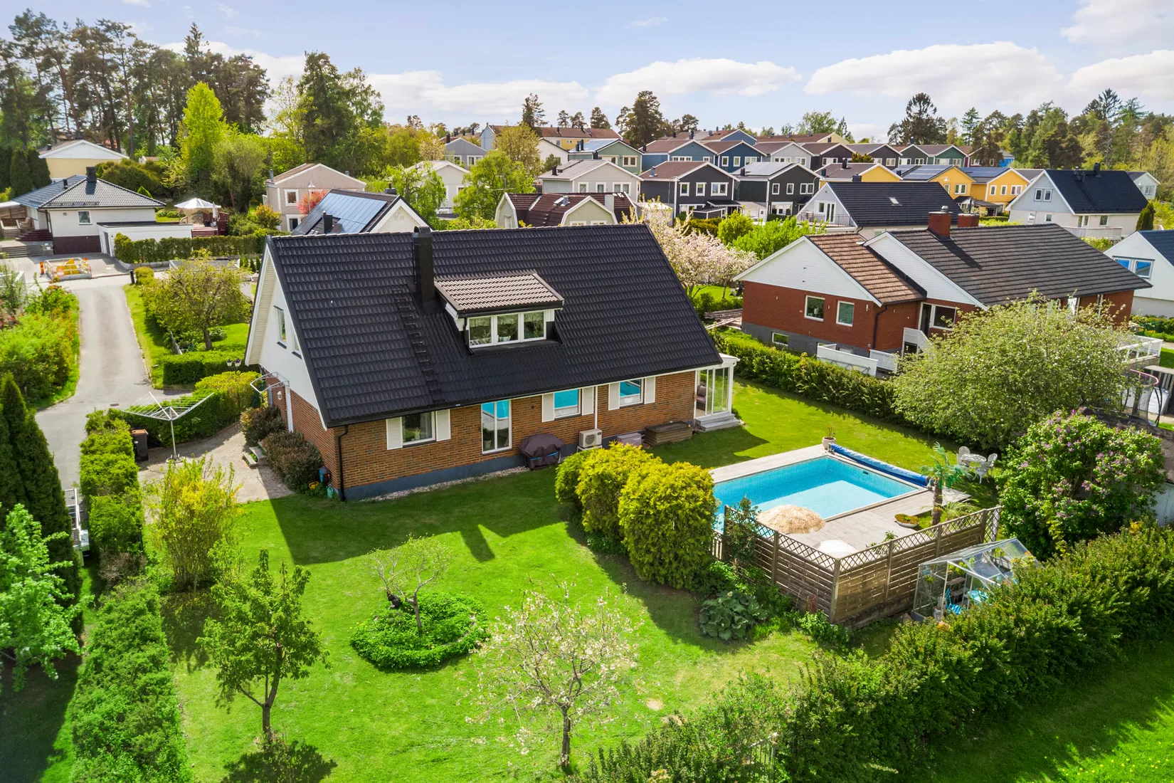 Villa, Vitpilsgränd 6, Hässelby Norra Villastad, Stockholm