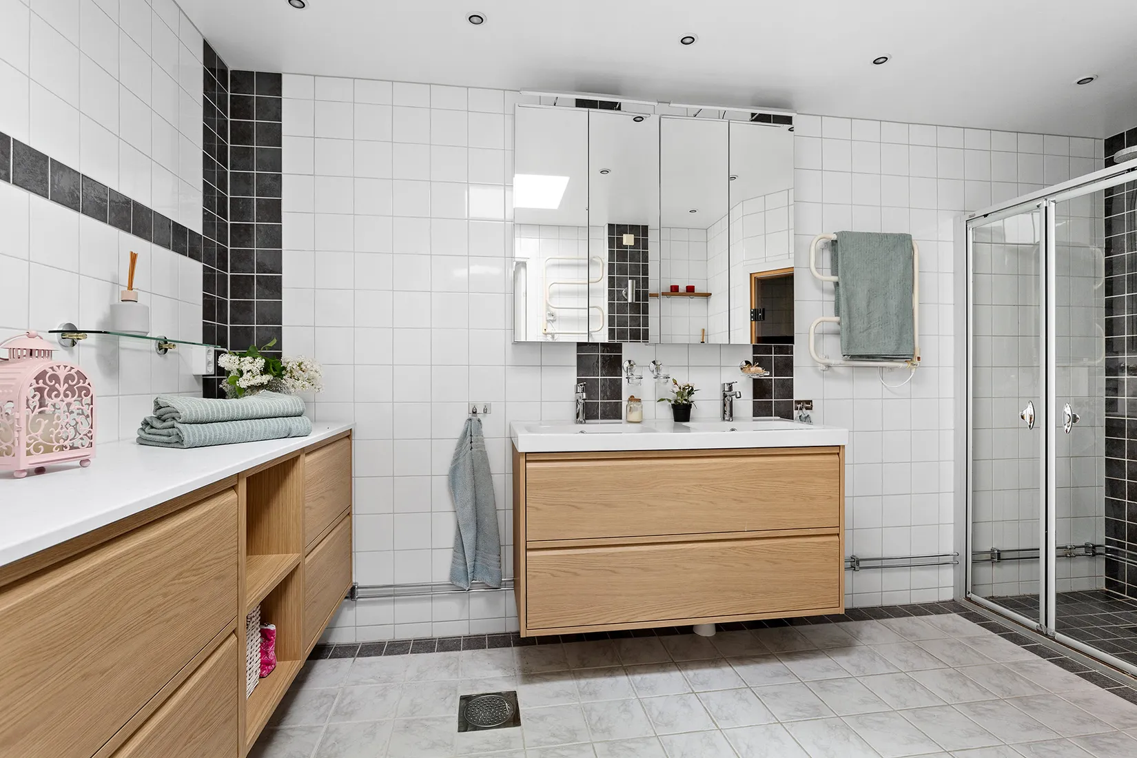 Radhus, Kakelstigen 31, Brunna, Upplands-Bro