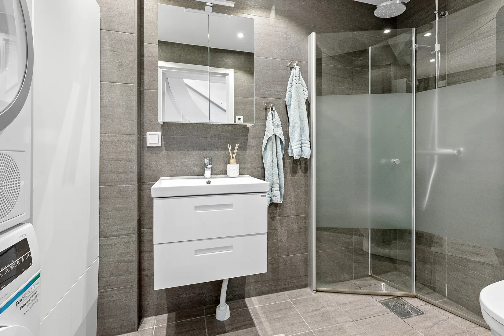 Radhus, Kakelstigen 31, Brunna, Upplands-Bro