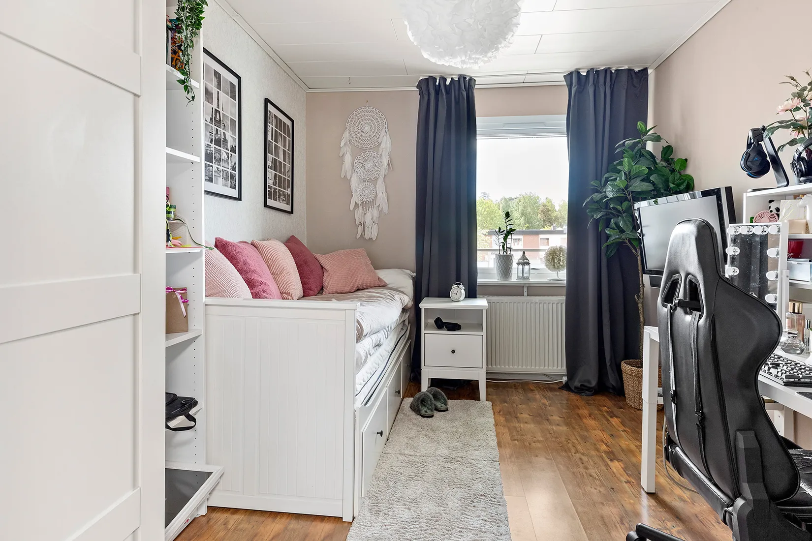 Radhus, Kakelstigen 31, Brunna, Upplands-Bro