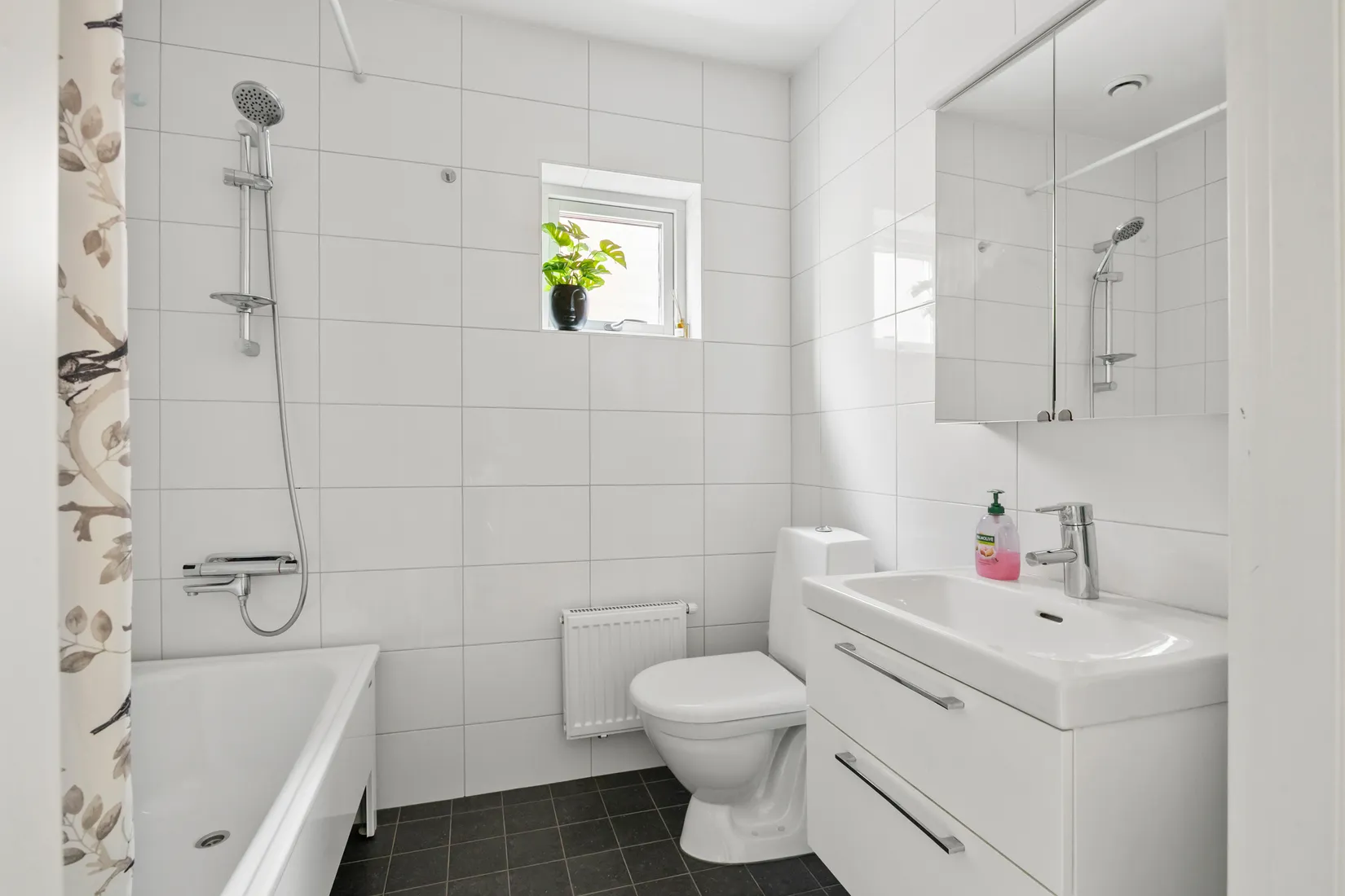 Radhus, Bagarstugans Väg 8, Märsta - Steninge Slottsby, Sigtuna
