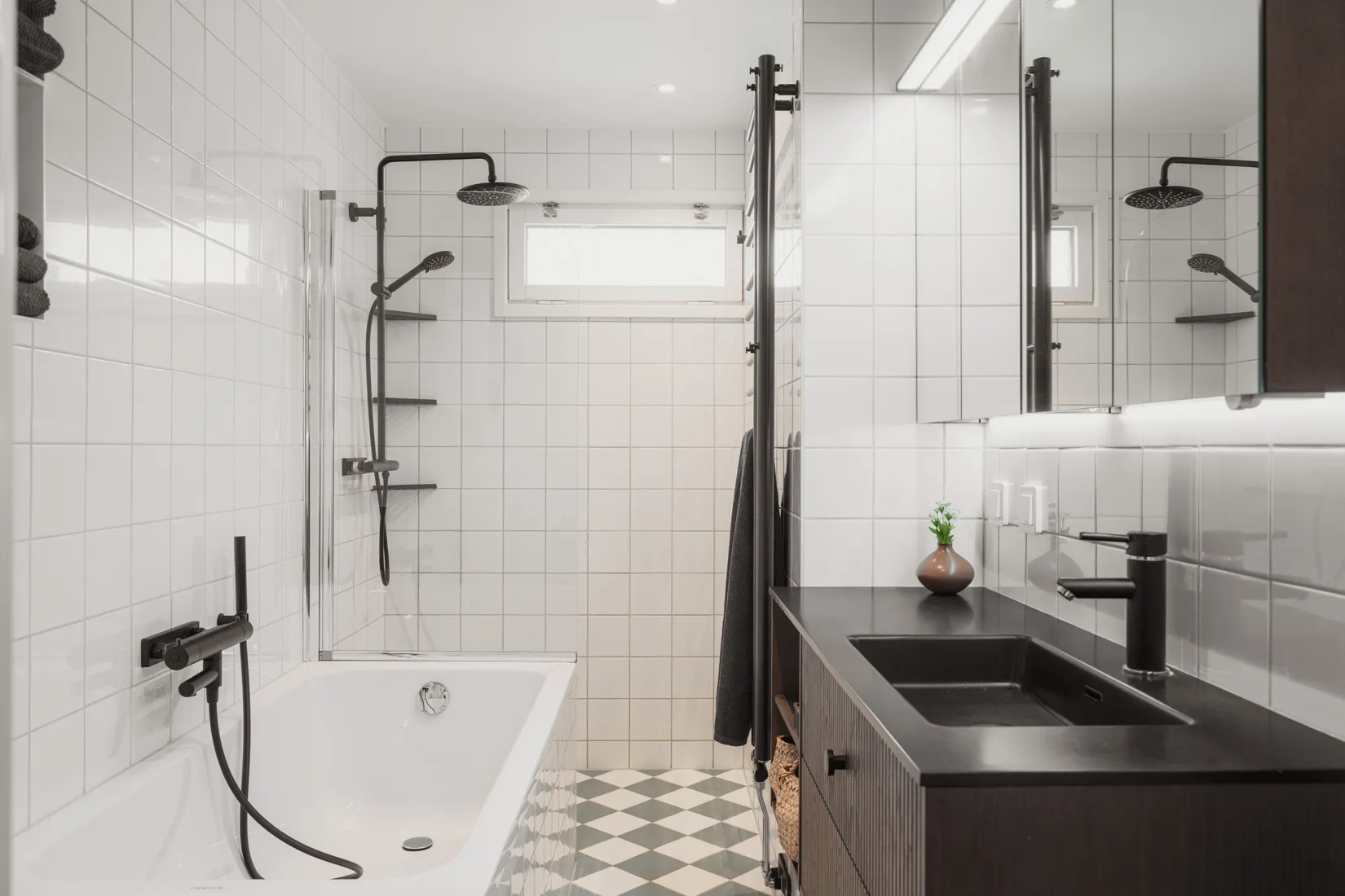 Bostadsrätt, Radhus, Enebacksvägen 40, Solbacken, Malmö
