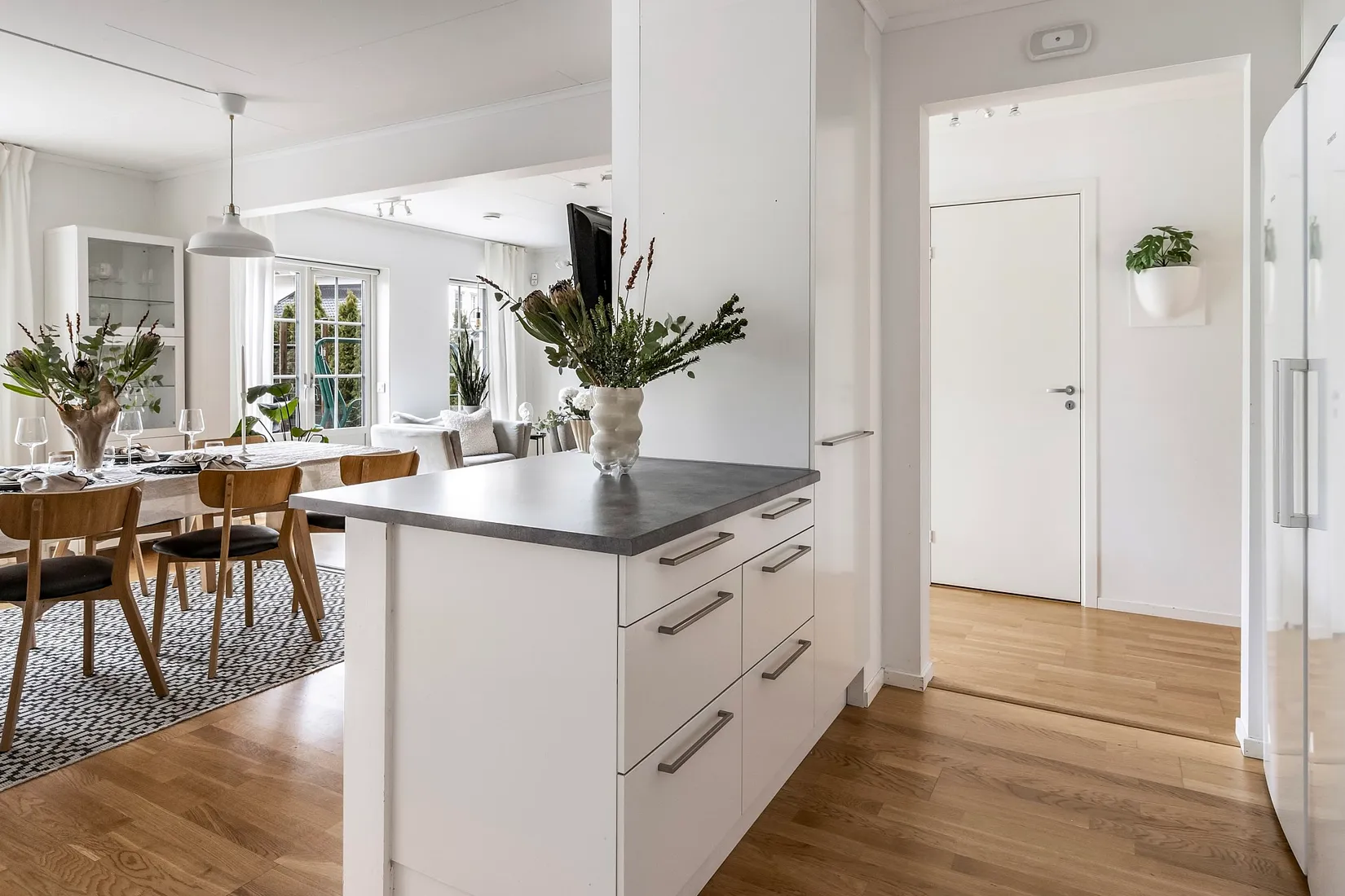Radhus, Norgegatan 7, Lillhamra, Västerås