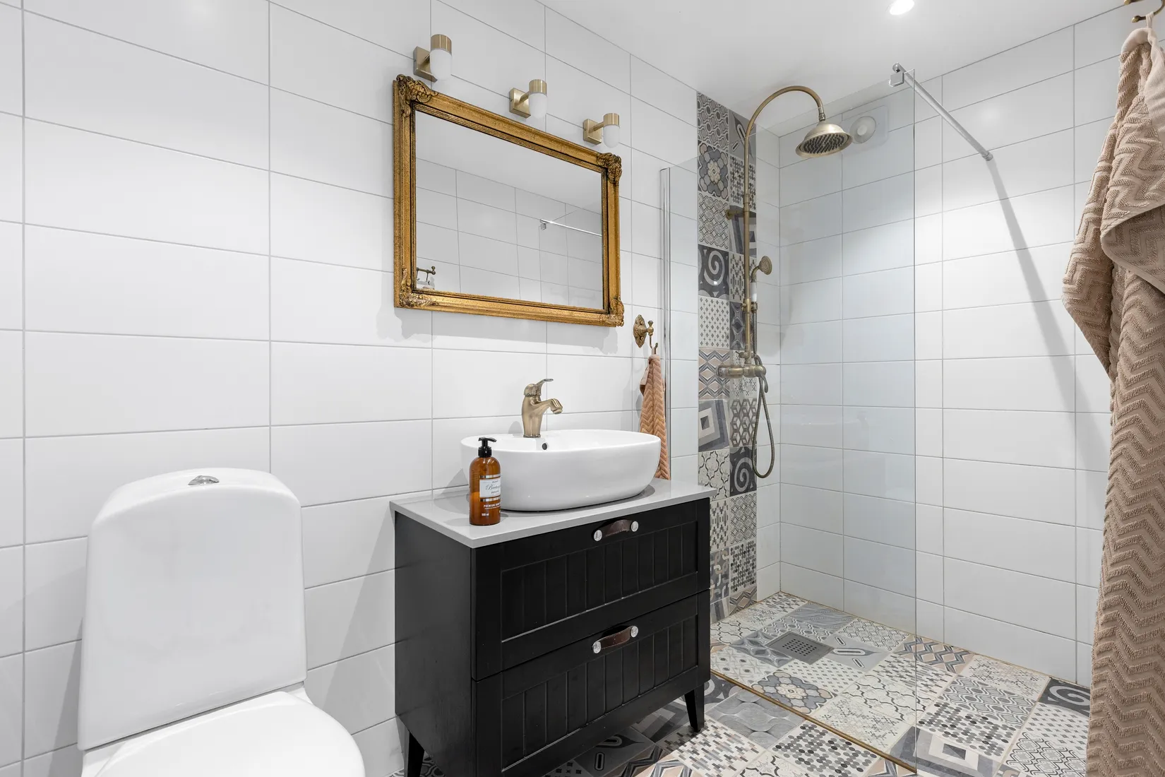 Villa, Radhus, Gräsåkersvägen 39F, Gräsåker, Ekerö