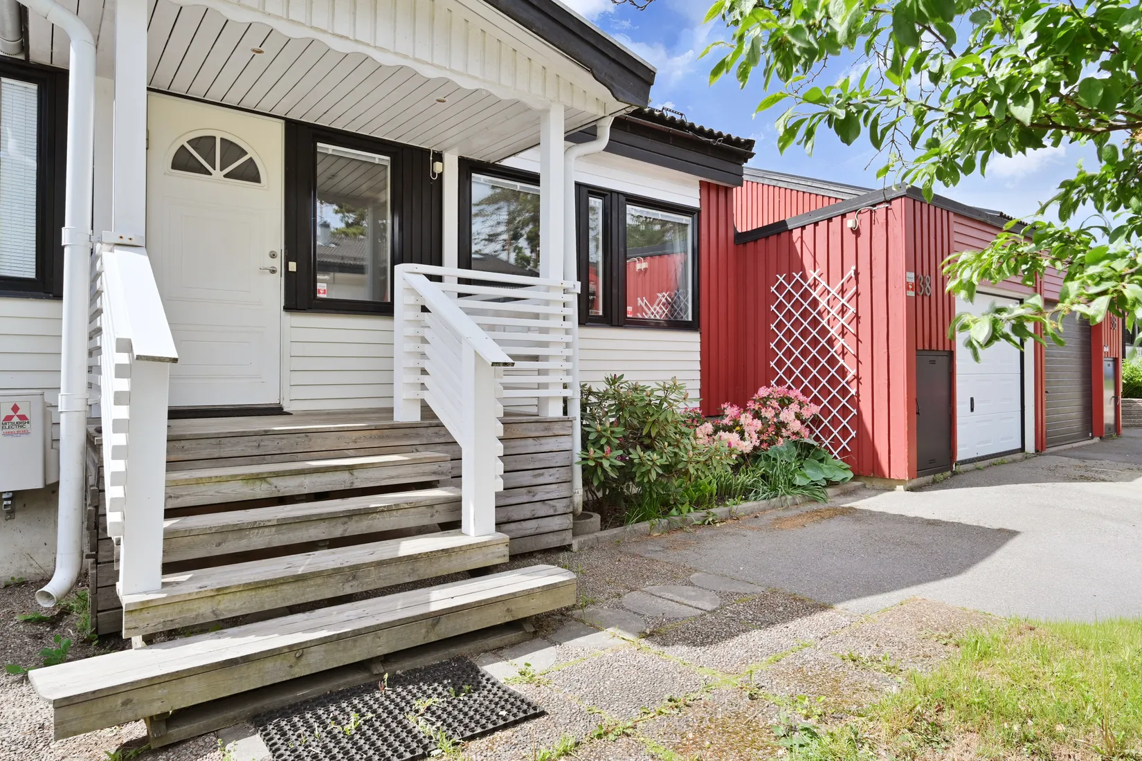 Villa, Radhus, Stängselvägen 38, Viksjö, Järfälla
