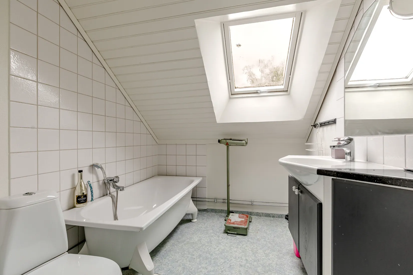 Villa, Suckarnas allé 7, Hällbybrunn, Eskilstuna
