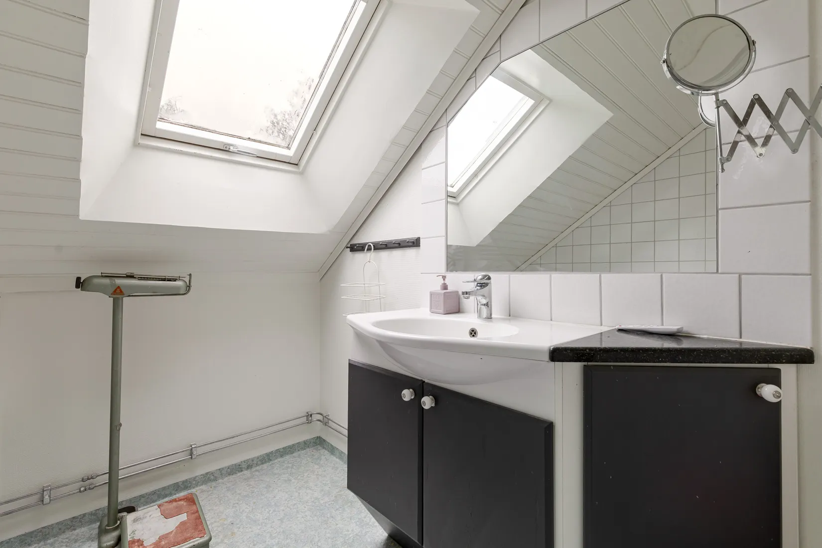 Villa, Suckarnas allé 7, Hällbybrunn, Eskilstuna