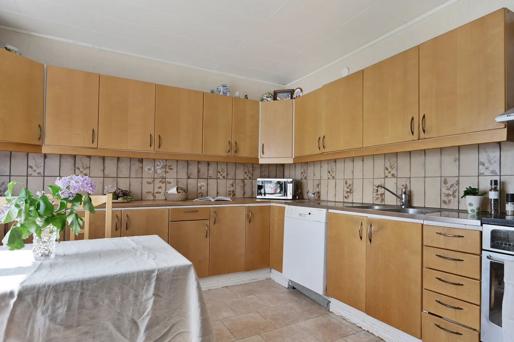 Villa, Skillingvägen 15, Skälby, Järfälla