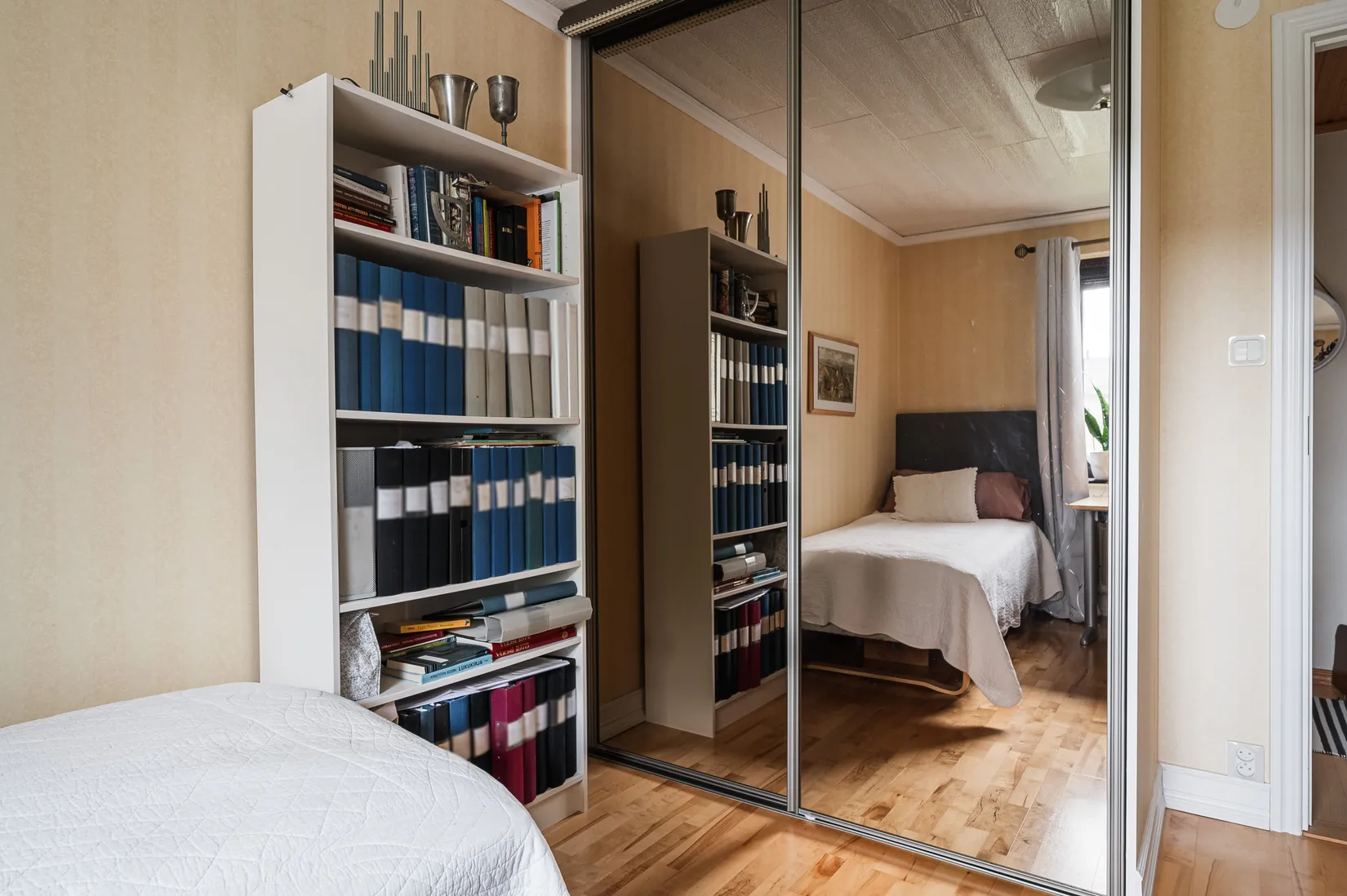 Villa, Radhus, Vallängsgatan 15, Hulta, Borås