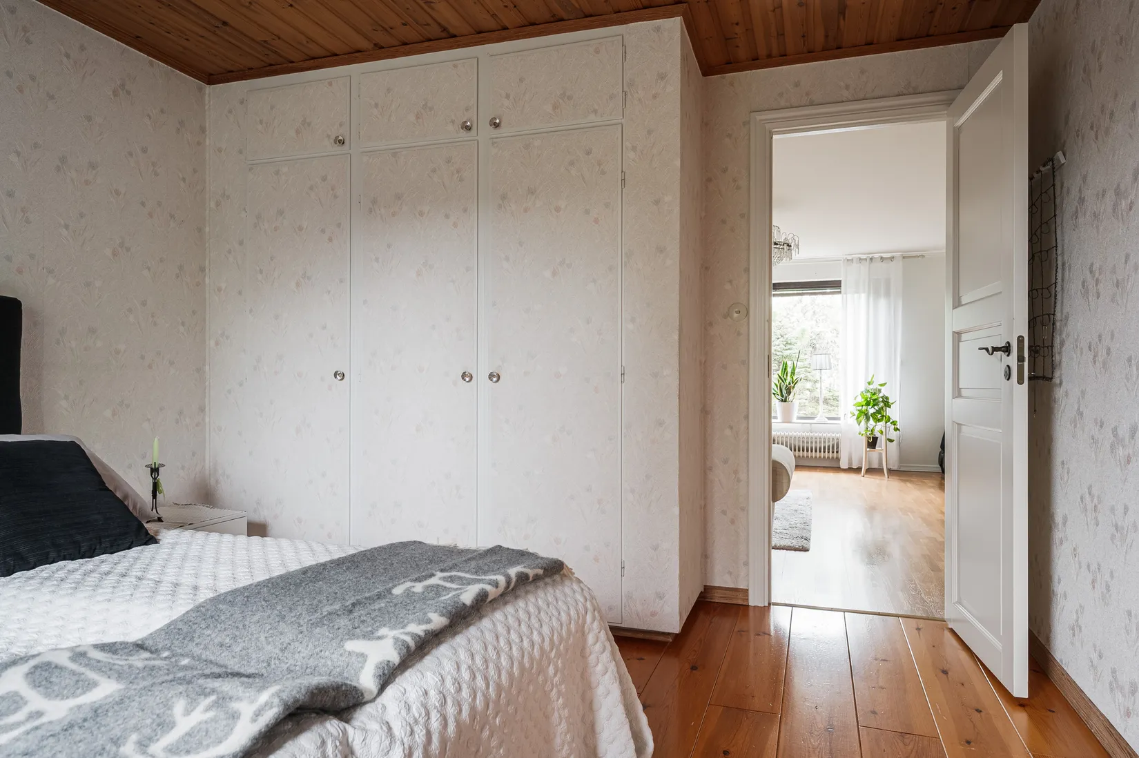 Villa, Radhus, Vallängsgatan 15, Hulta, Borås