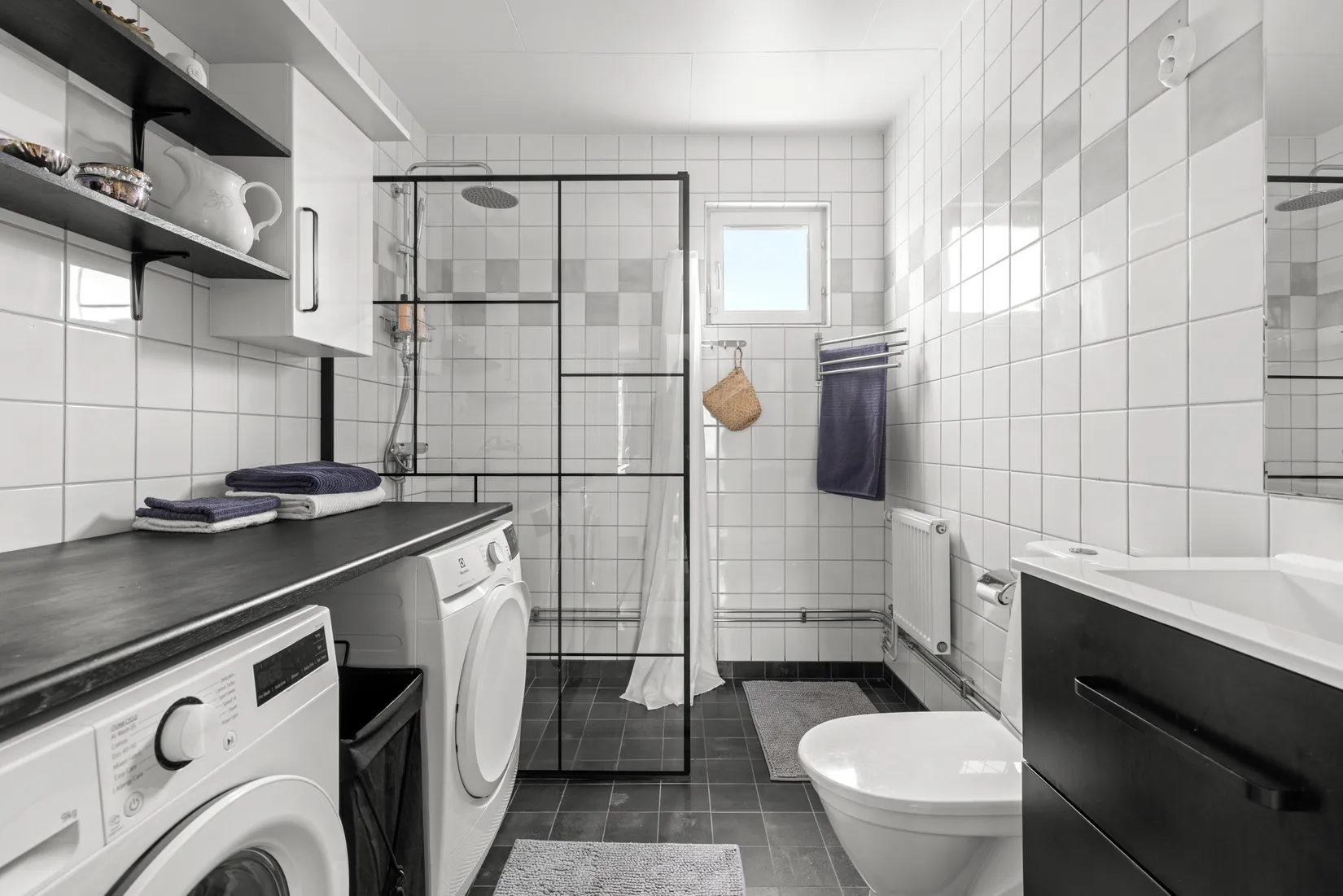 Bostadsrätt, Radhus, Lagergrens väg 15, Tyresö strand, Tyresö