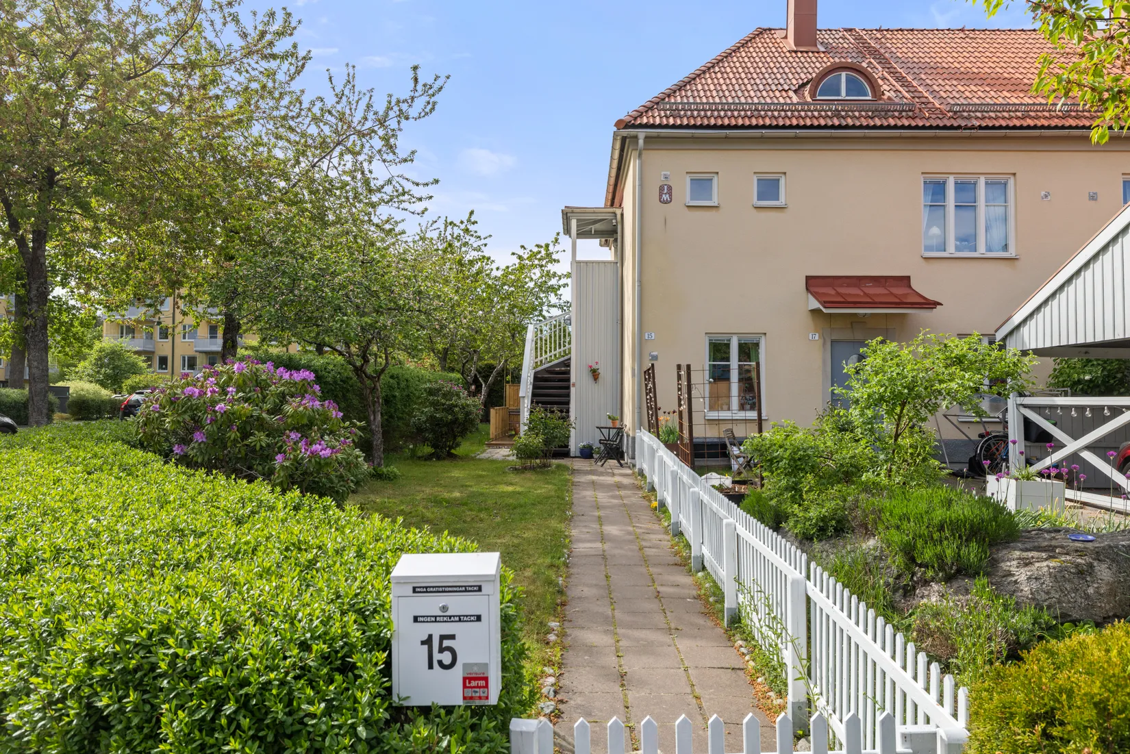 Bostadsrätt, Radhus, Lagergrens väg 15, Tyresö strand, Tyresö
