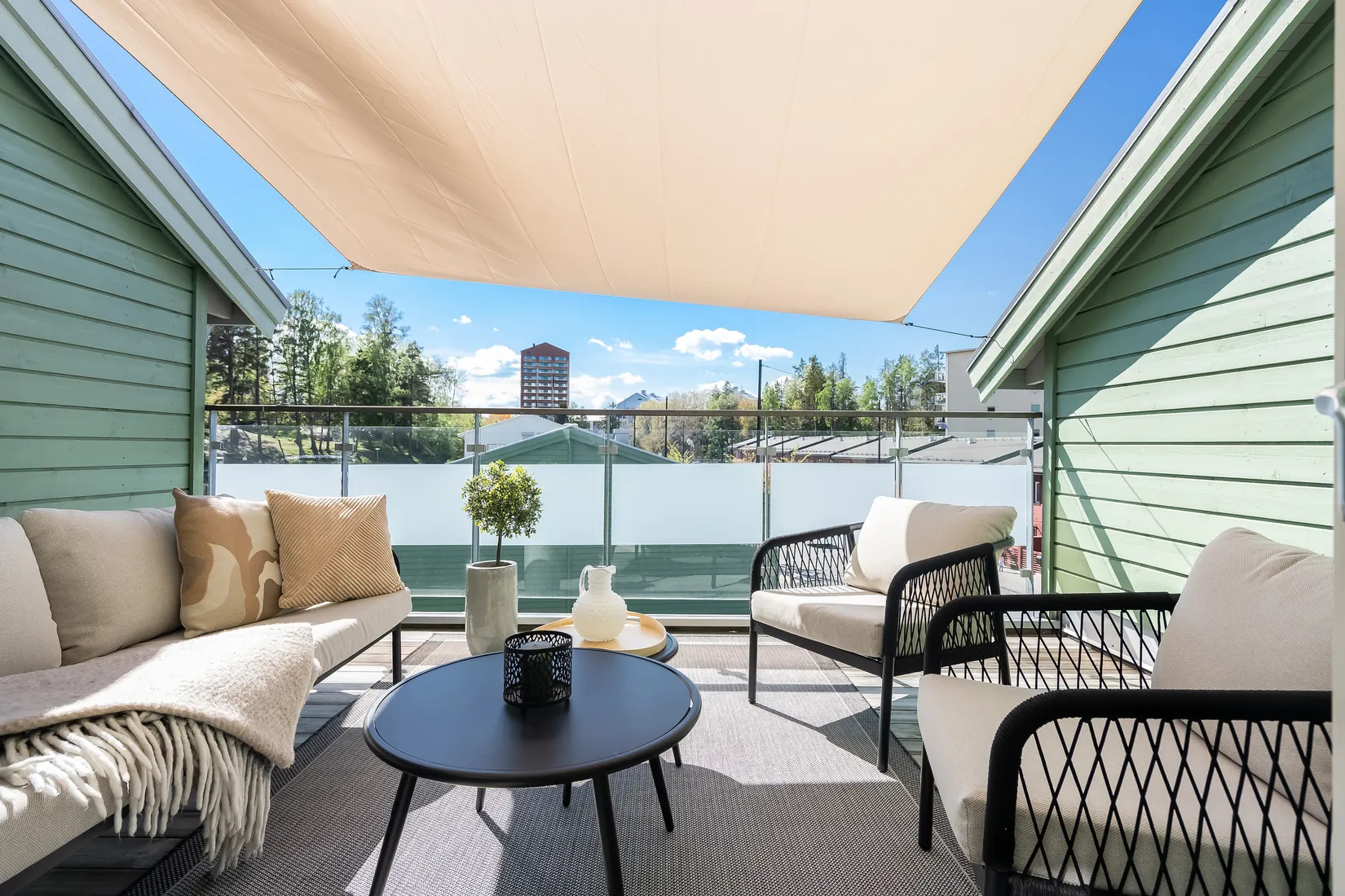 Radhus, Timvinkelvägen 2, Haninge