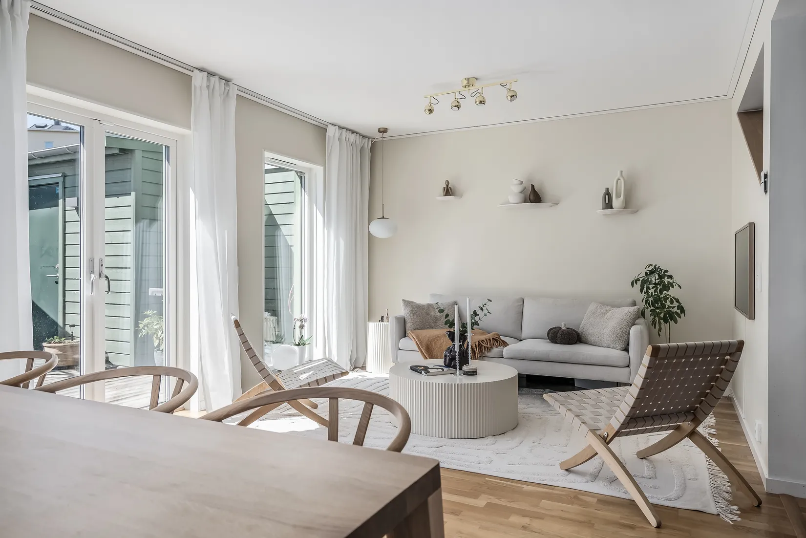 Radhus, Timvinkelvägen 2, Haninge